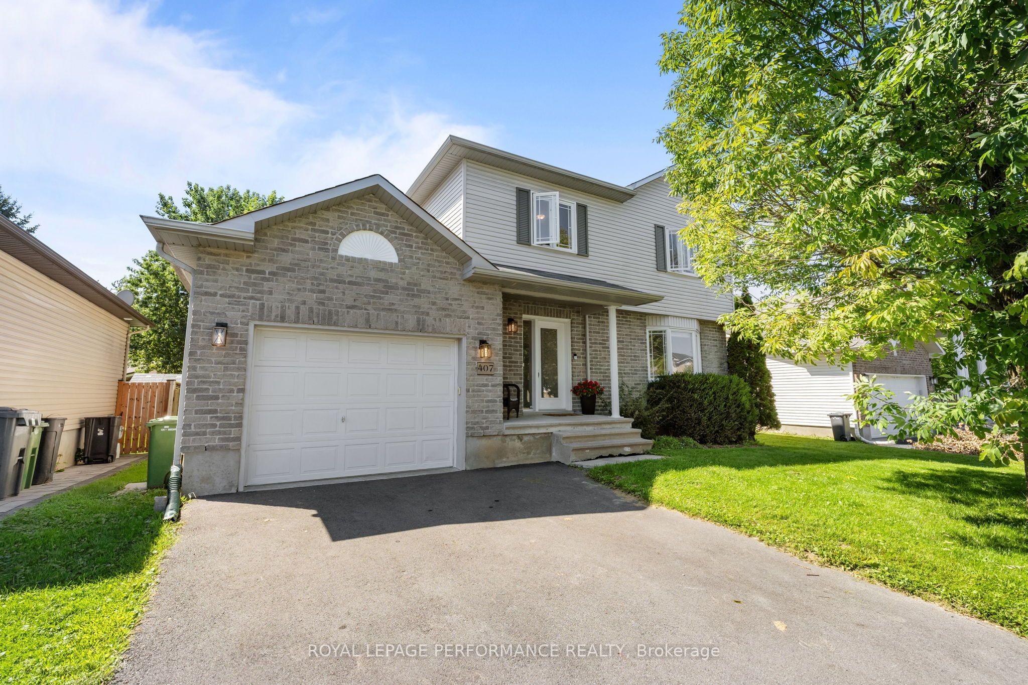 407 Centenaire Street Property Photo 1