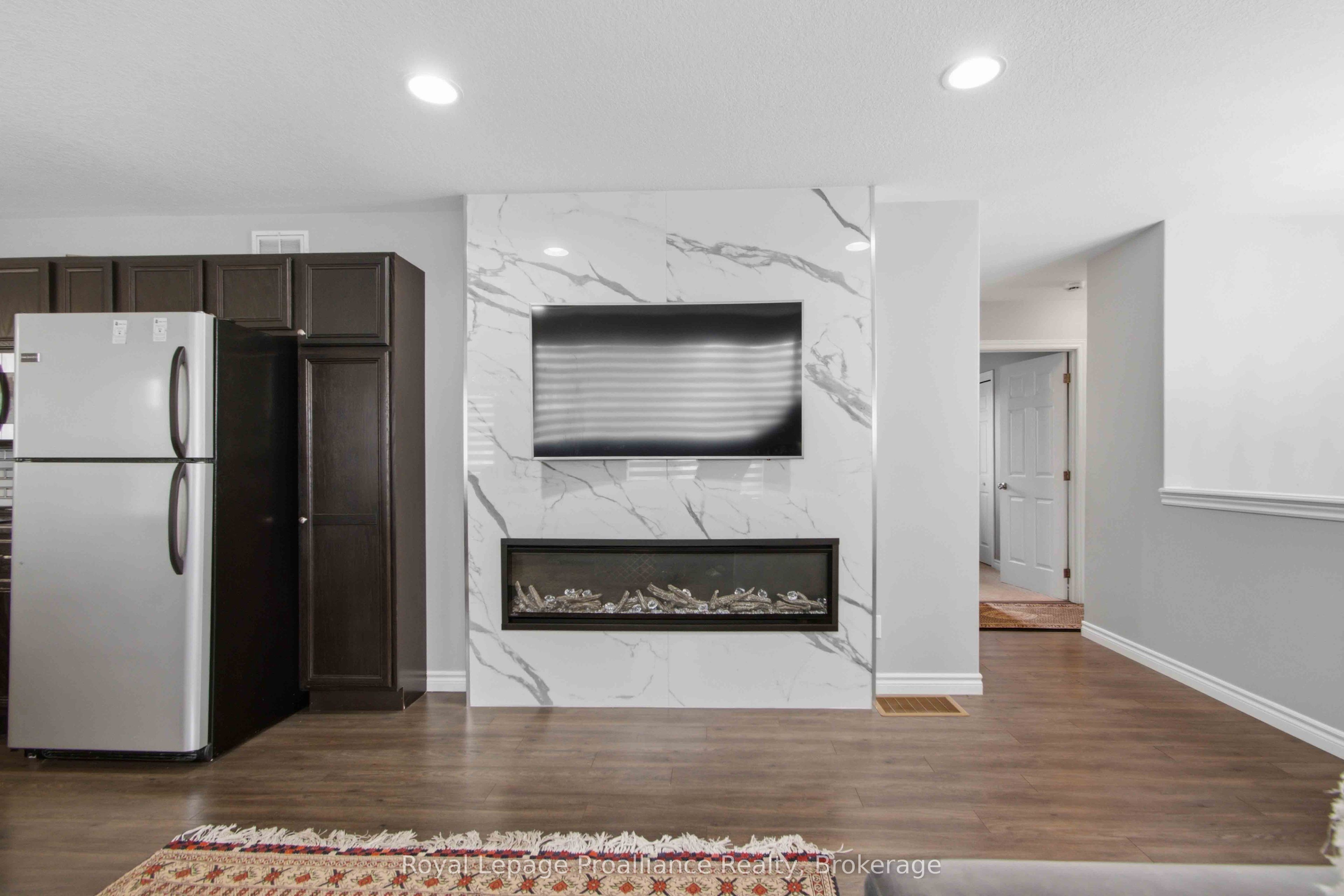172 Nicholas Street Property Photo 6