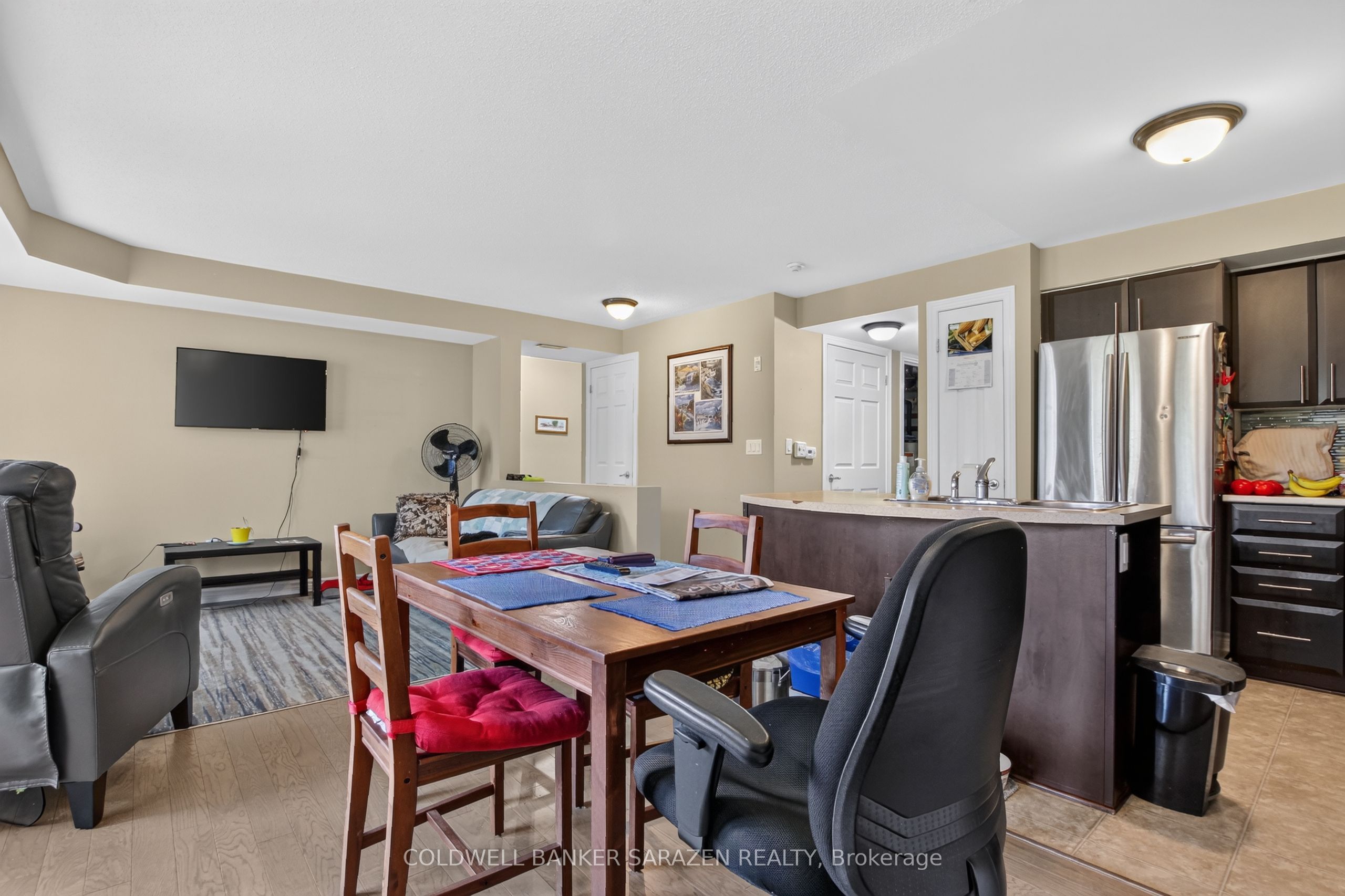 515 Stonefield Private 3 Property Photo 7