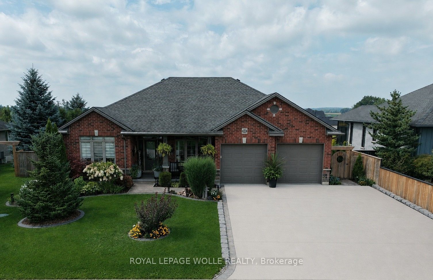 42 Graydon Drive Property Photo 1