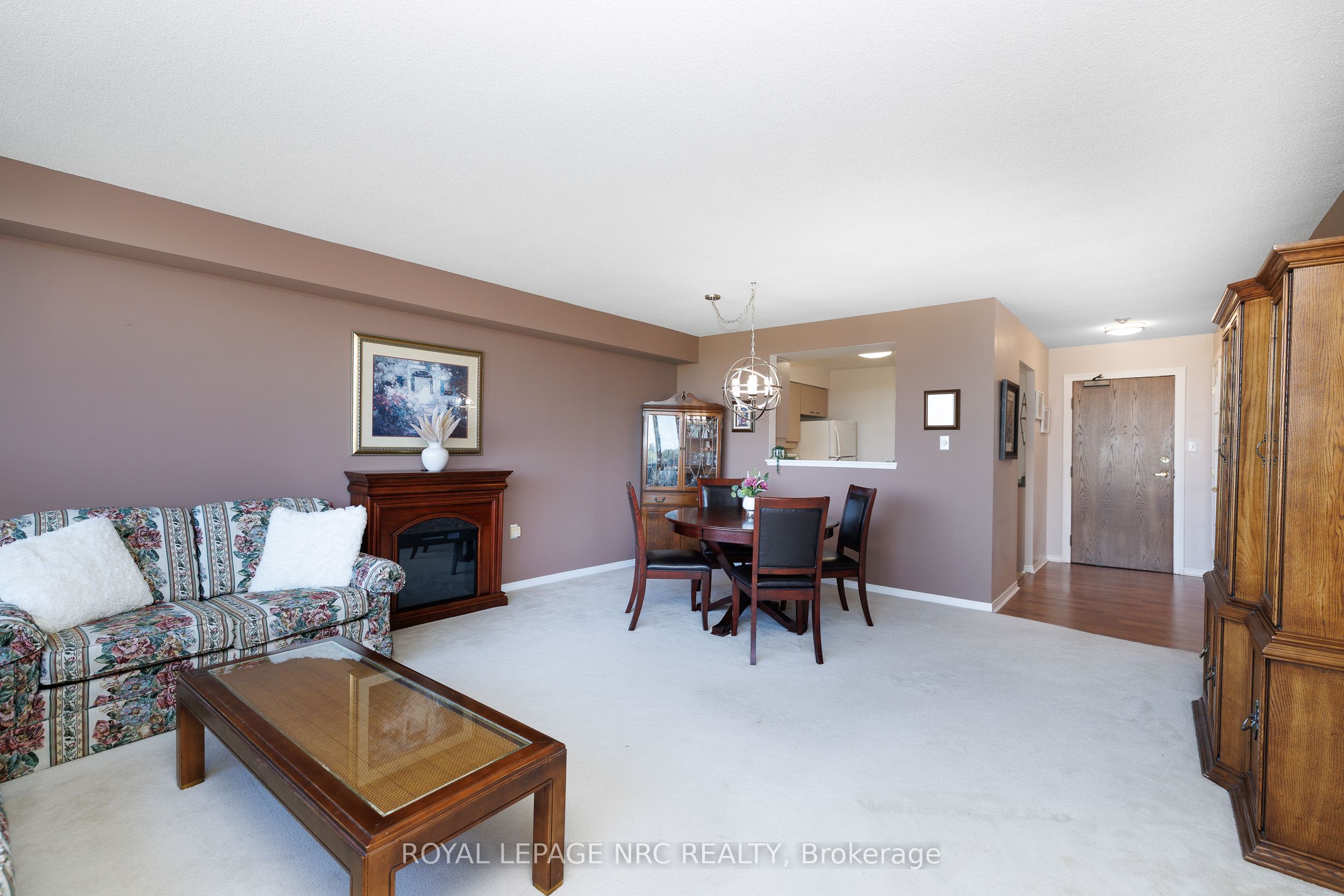 5100 Dorchester Road #606 Property Photo 7
