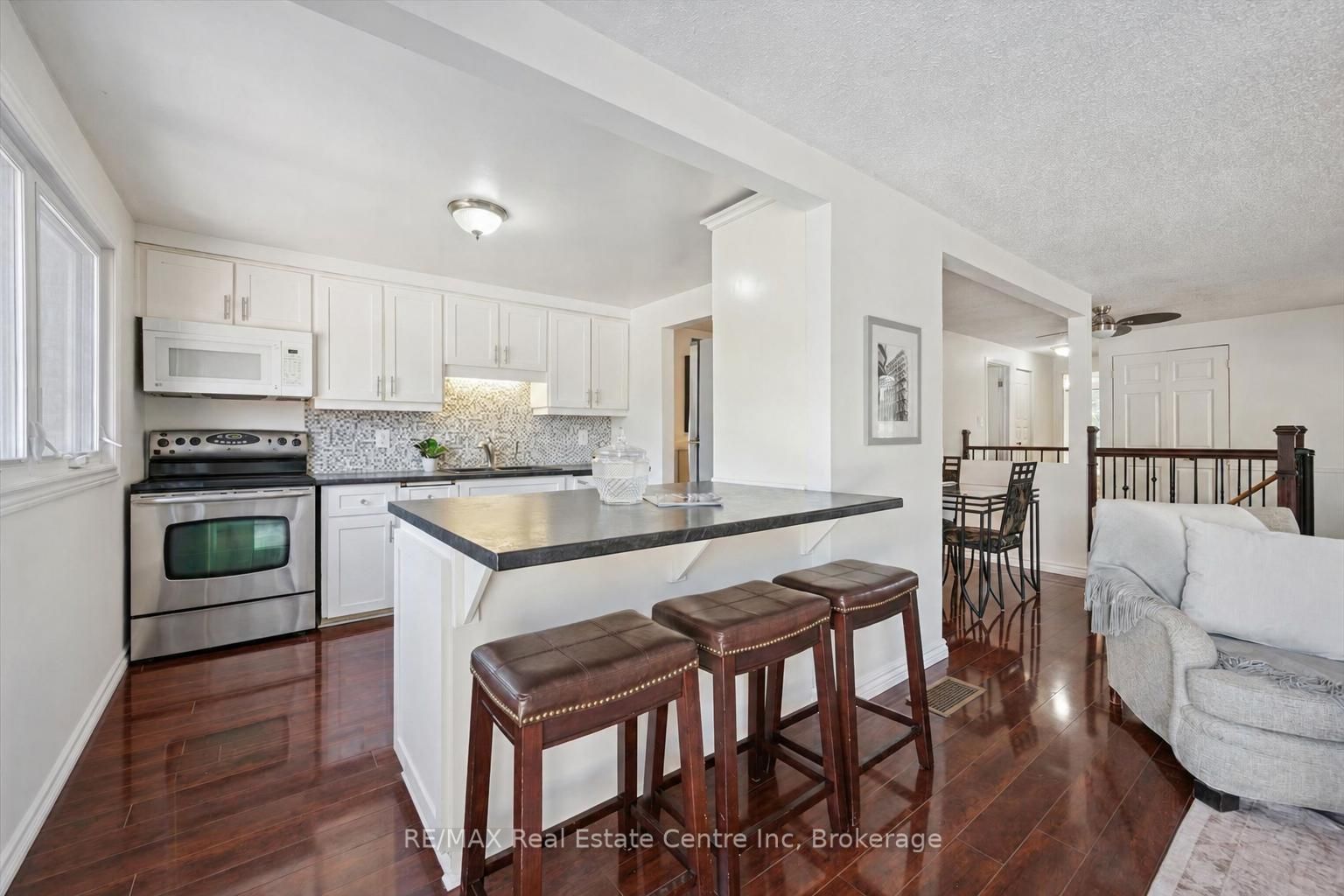 12 Mccartney Road Property Photo 2