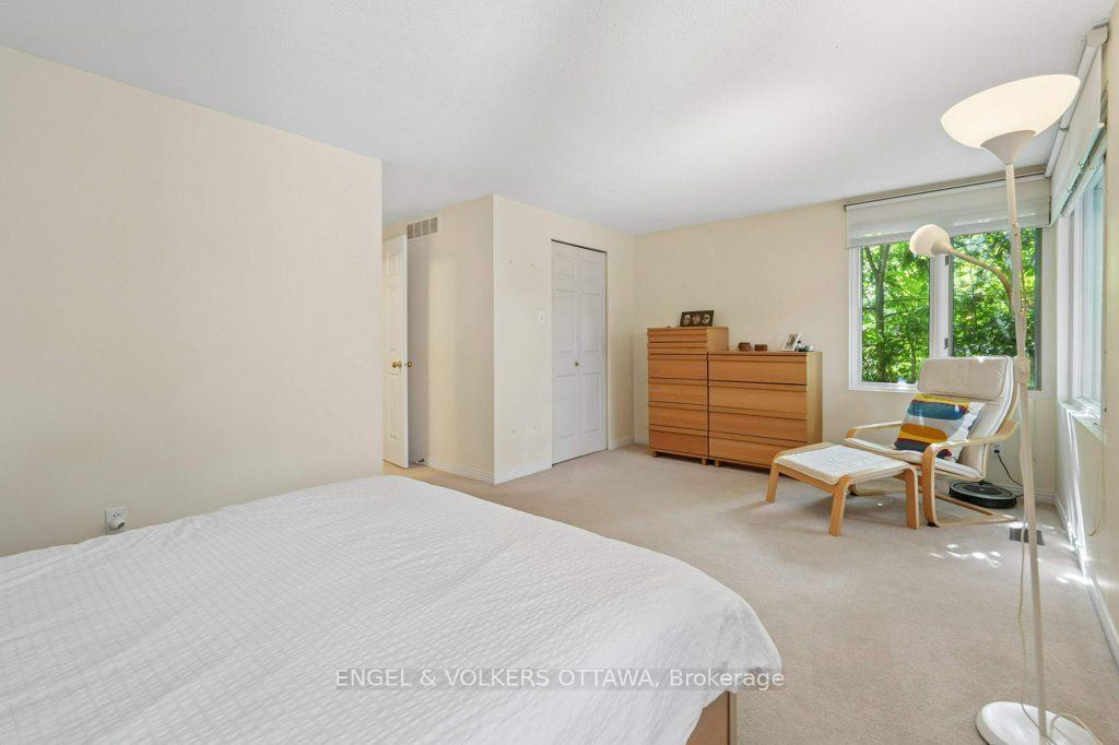 535 Hilson Avenue 4 Property Photo 25
