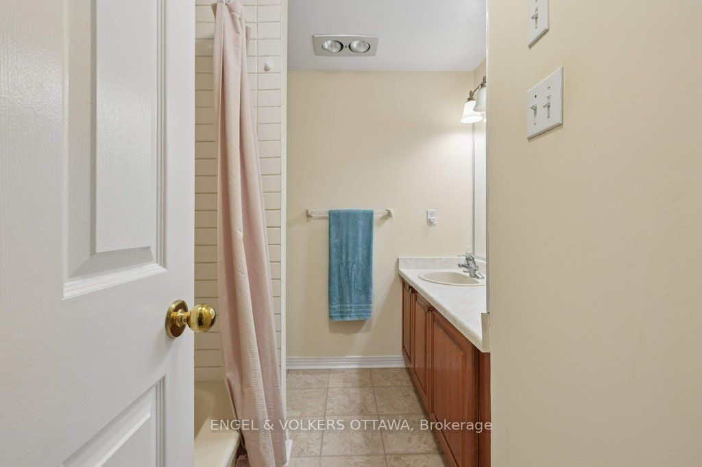 535 Hilson Avenue 4 Property Photo 32