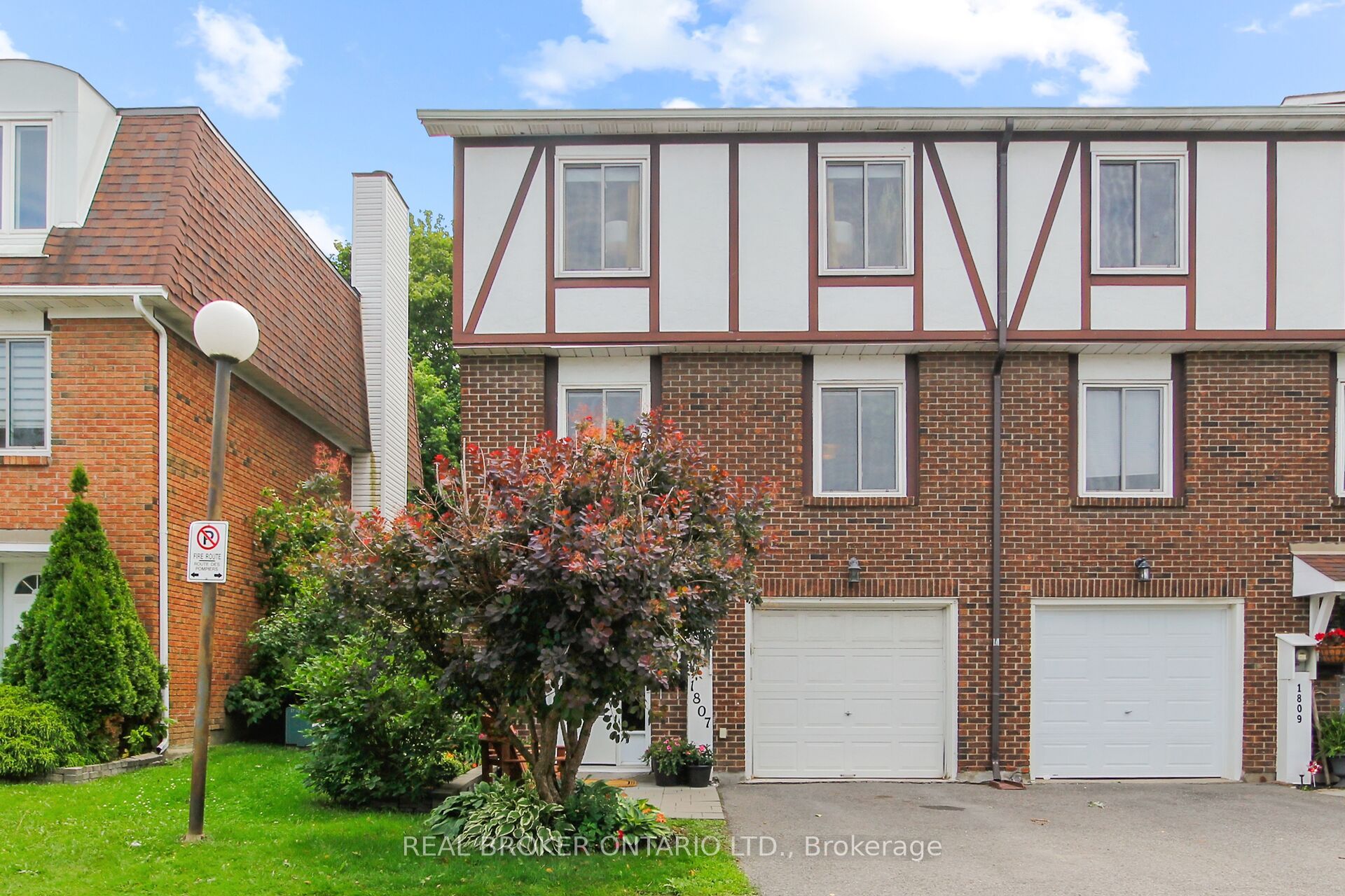 1807 Axminster Court Property Photo 1
