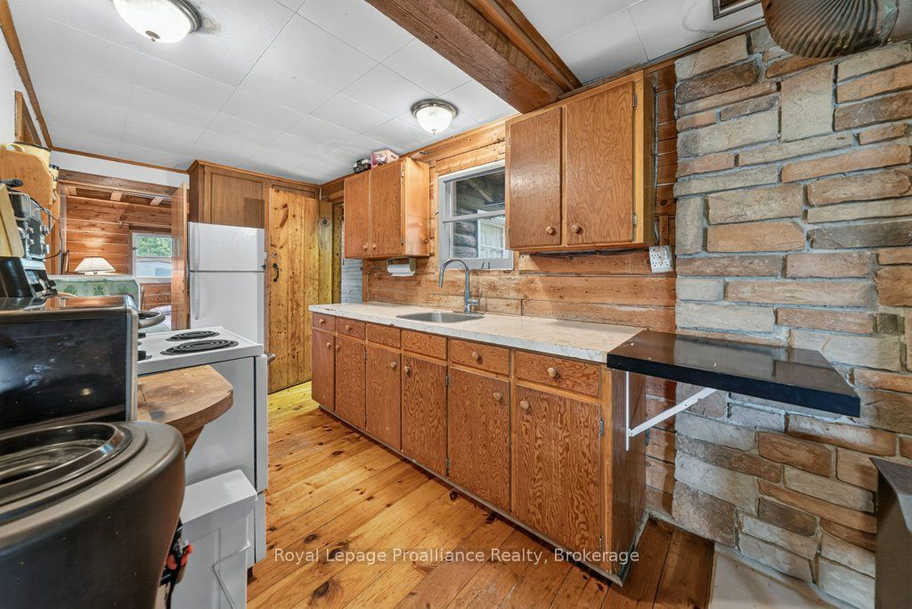 125 Mazinaw Lake Boat Access Property Photo 26