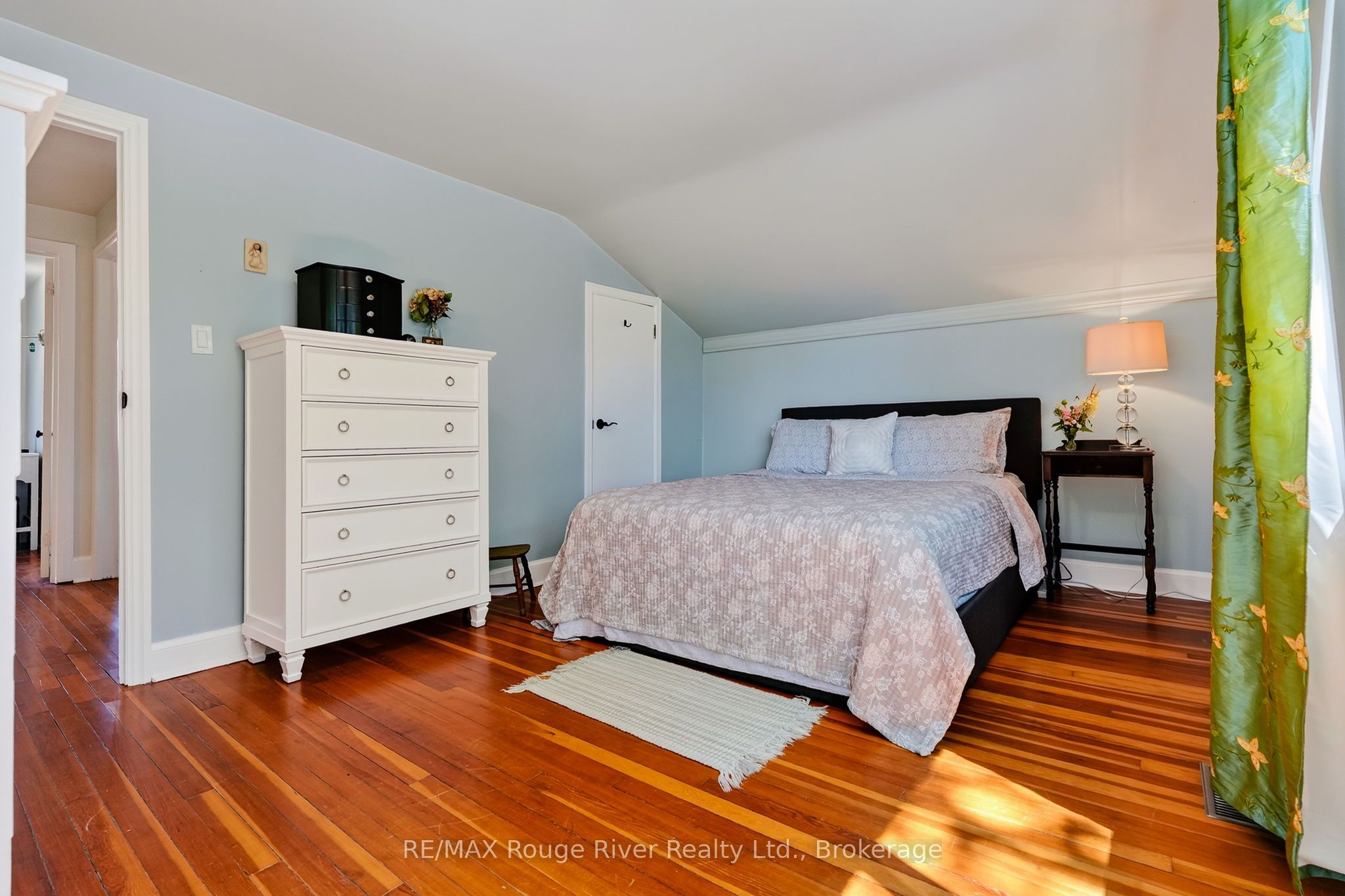 208 Albert Street Property Photo 33