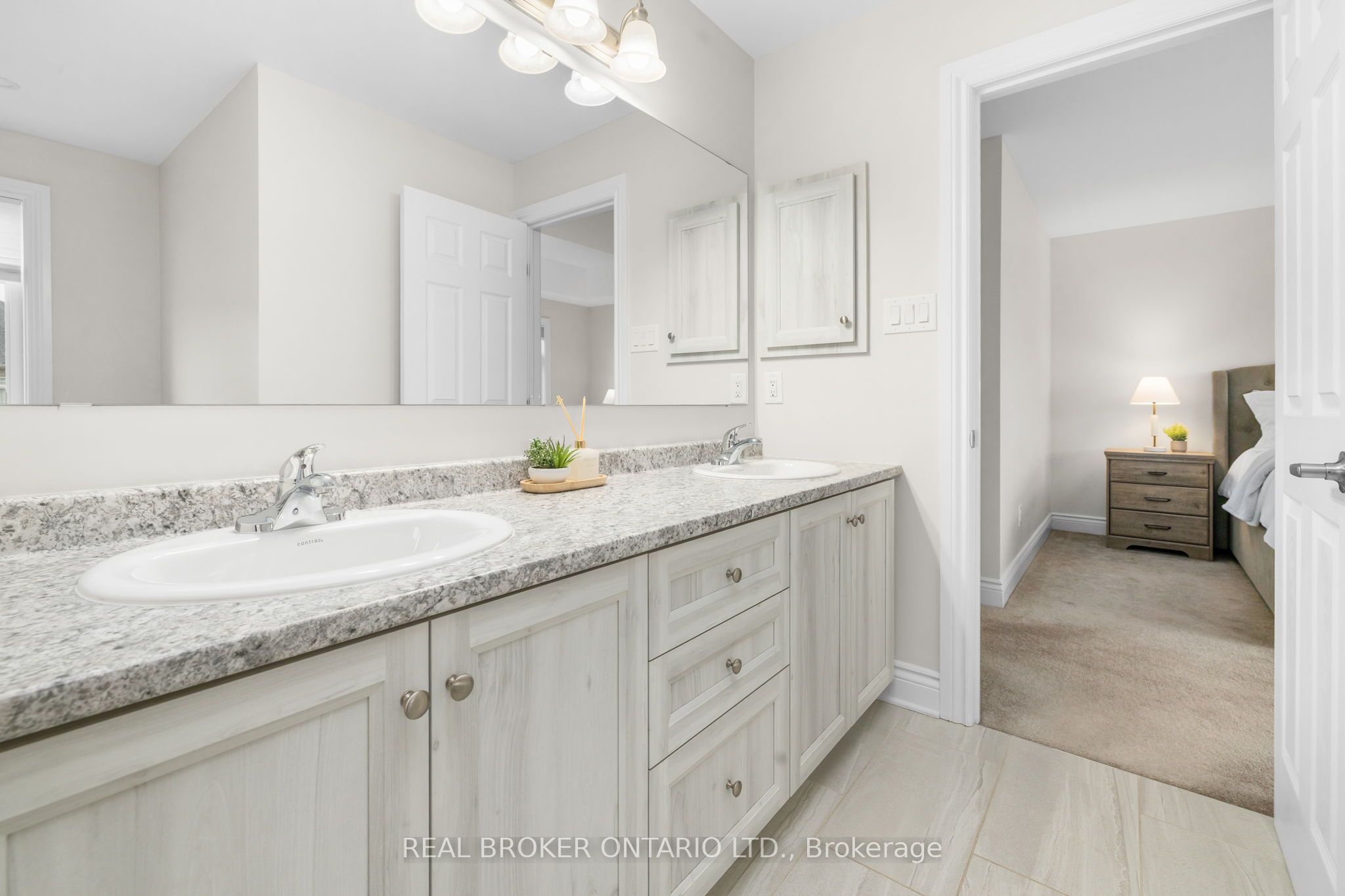 14 Peever Place Property Photo 32
