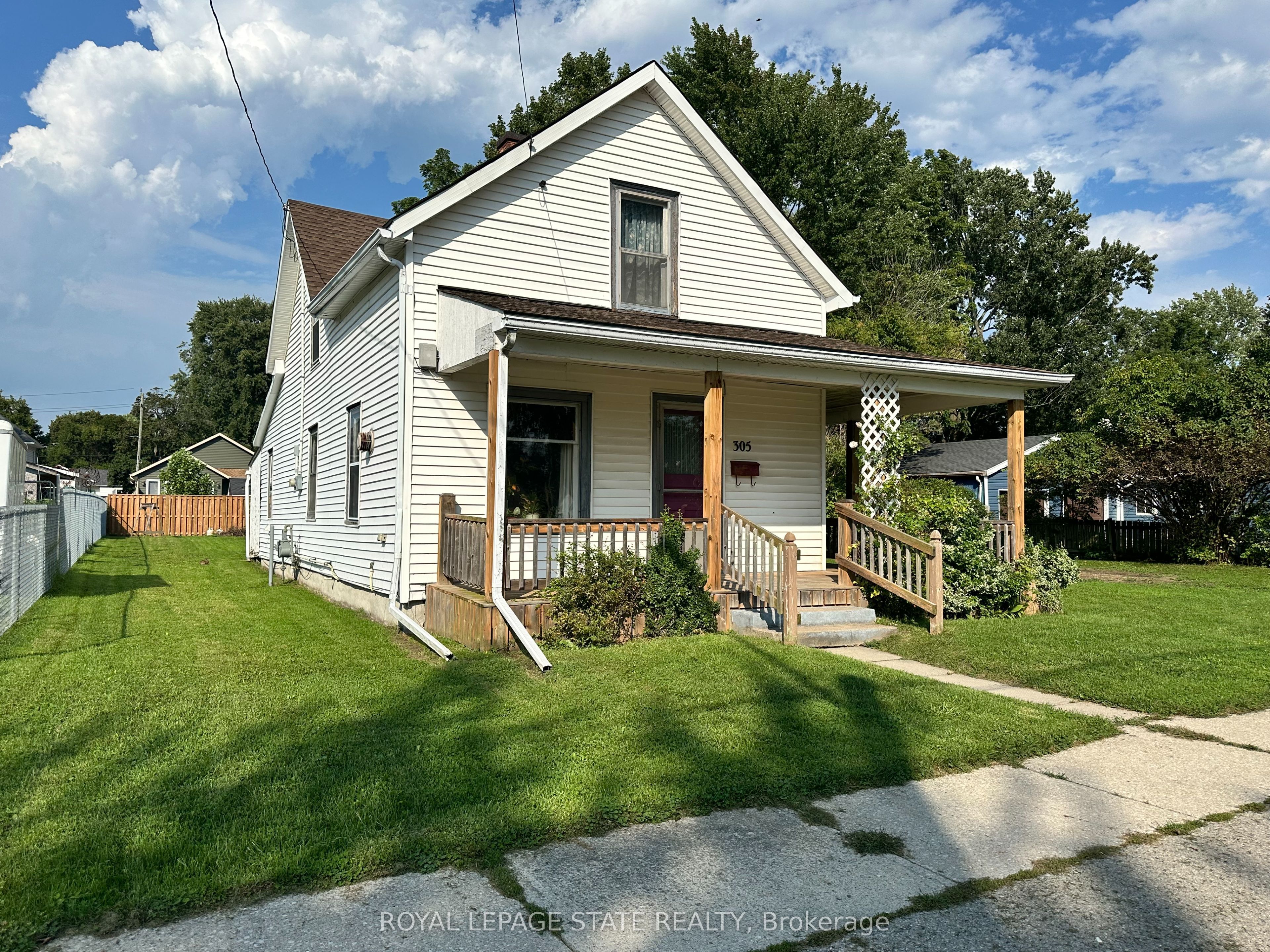 305 North Cayuga Street W Property Photo 3