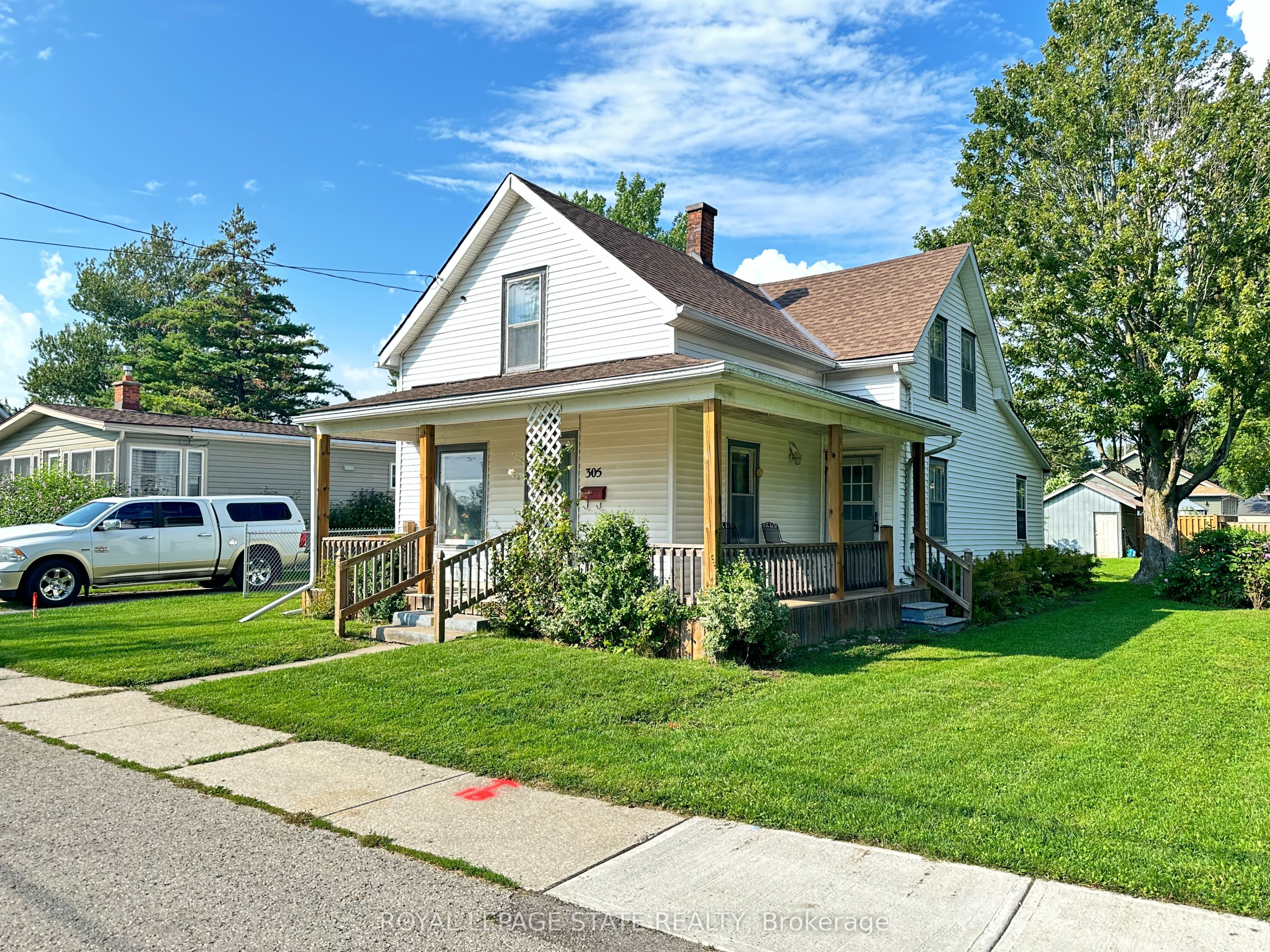 305 North Cayuga Street W Property Photo 5