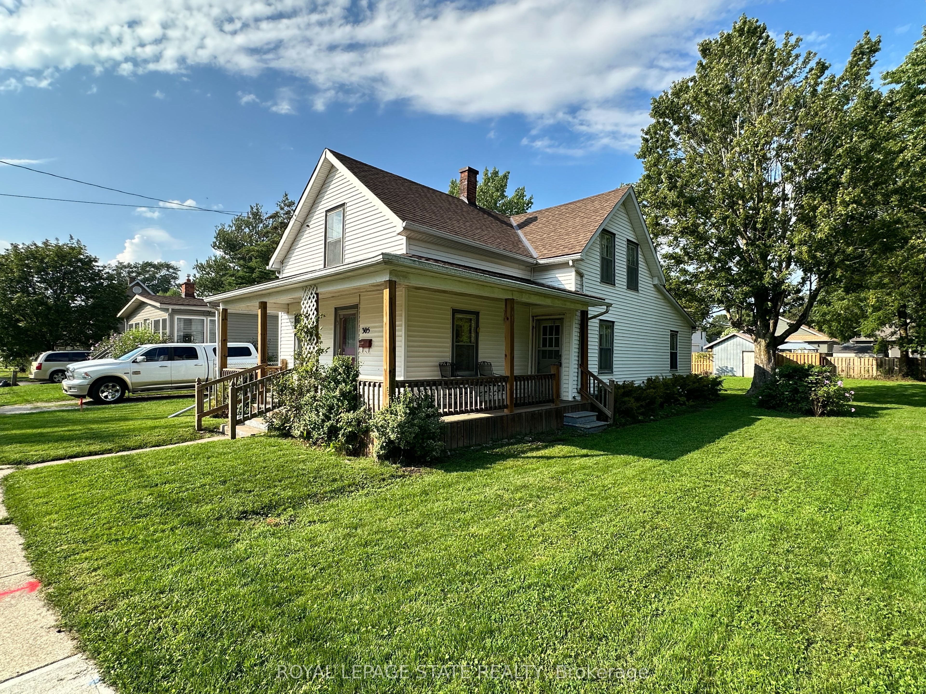 305 North Cayuga Street W Property Photo 6