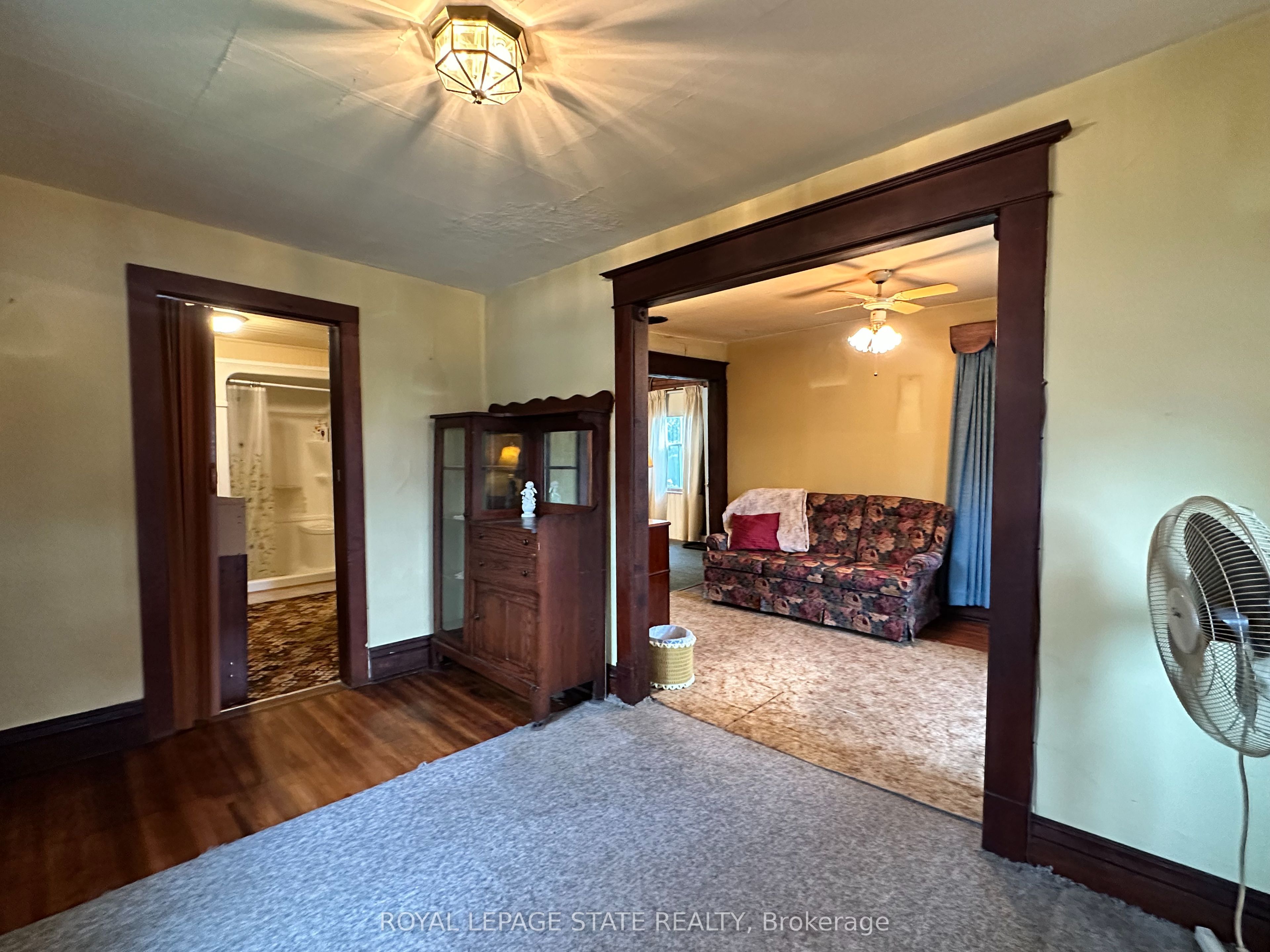 305 North Cayuga Street W Property Photo 13