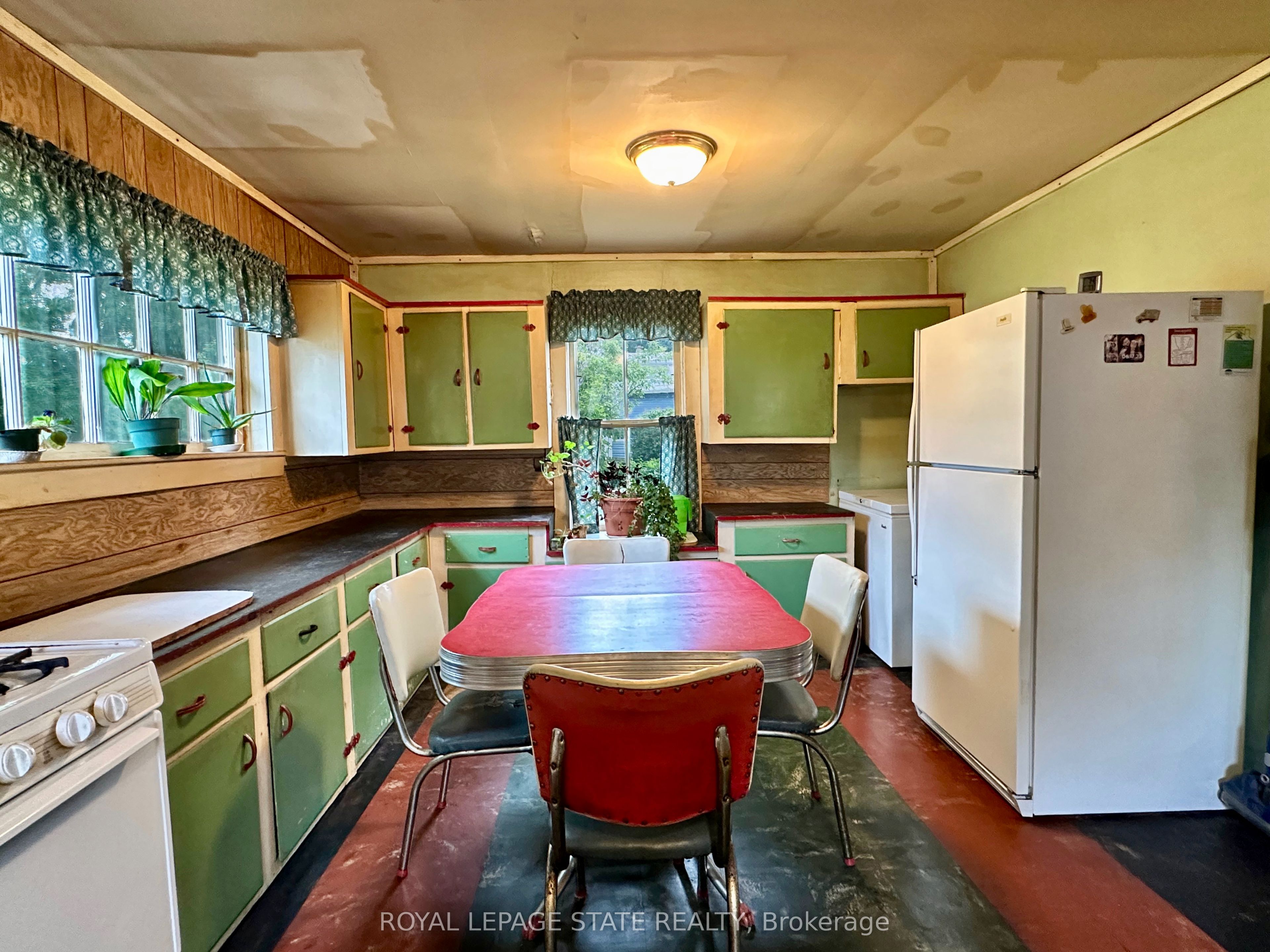 305 North Cayuga Street W Property Photo 20