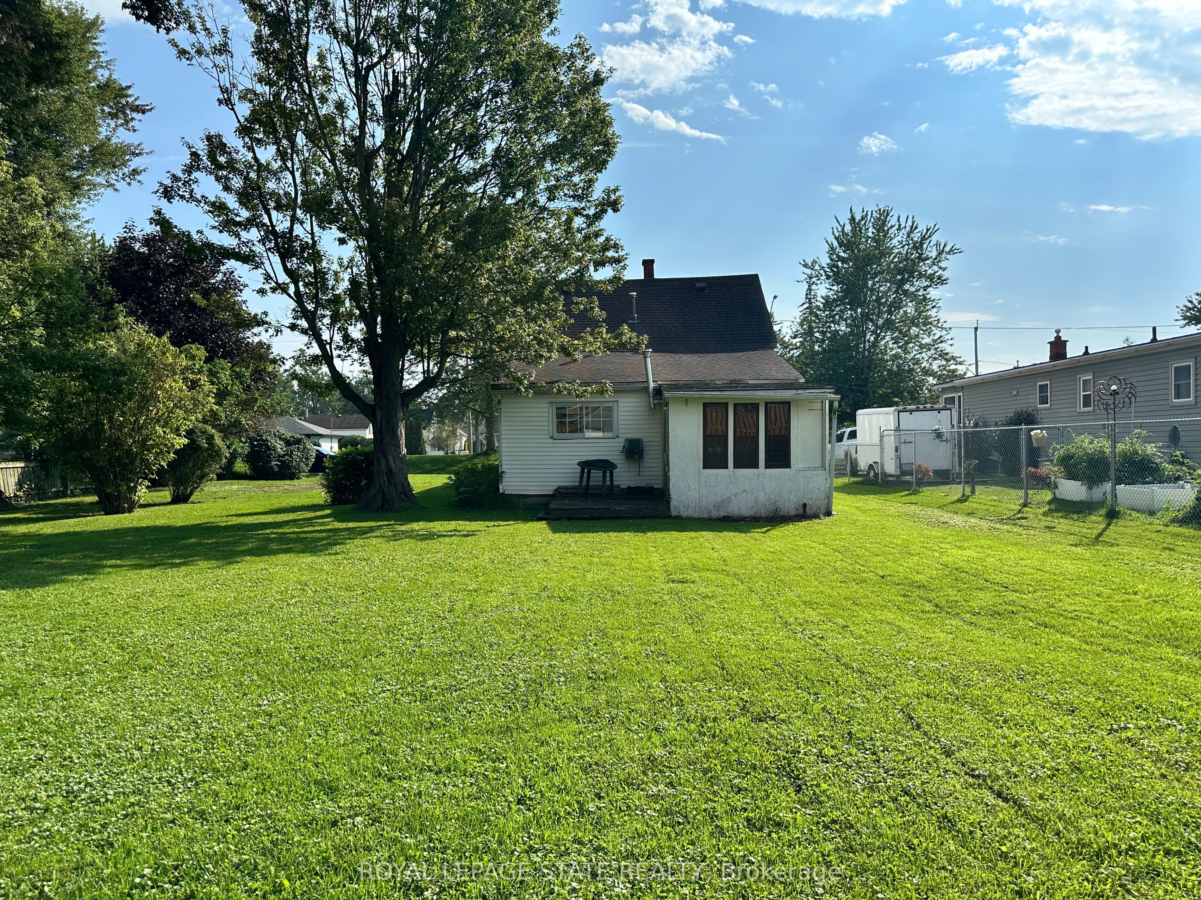 305 North Cayuga Street W Property Photo 33