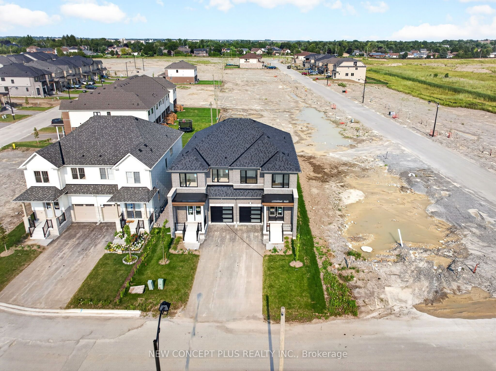 155 Sanderson Drive N
