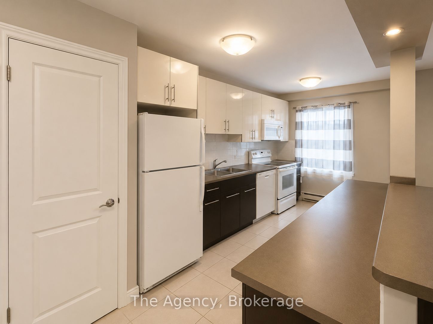 99 Church Street 604 Property Photo 6