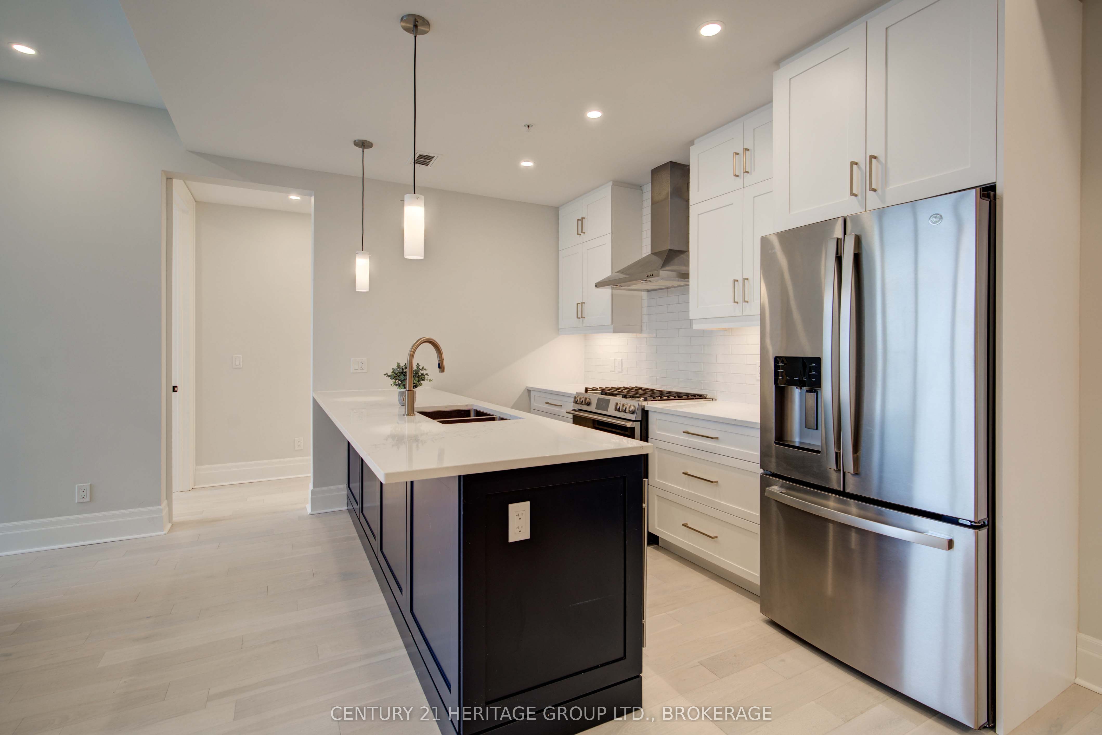 129 South Street 607 Property Photo 19