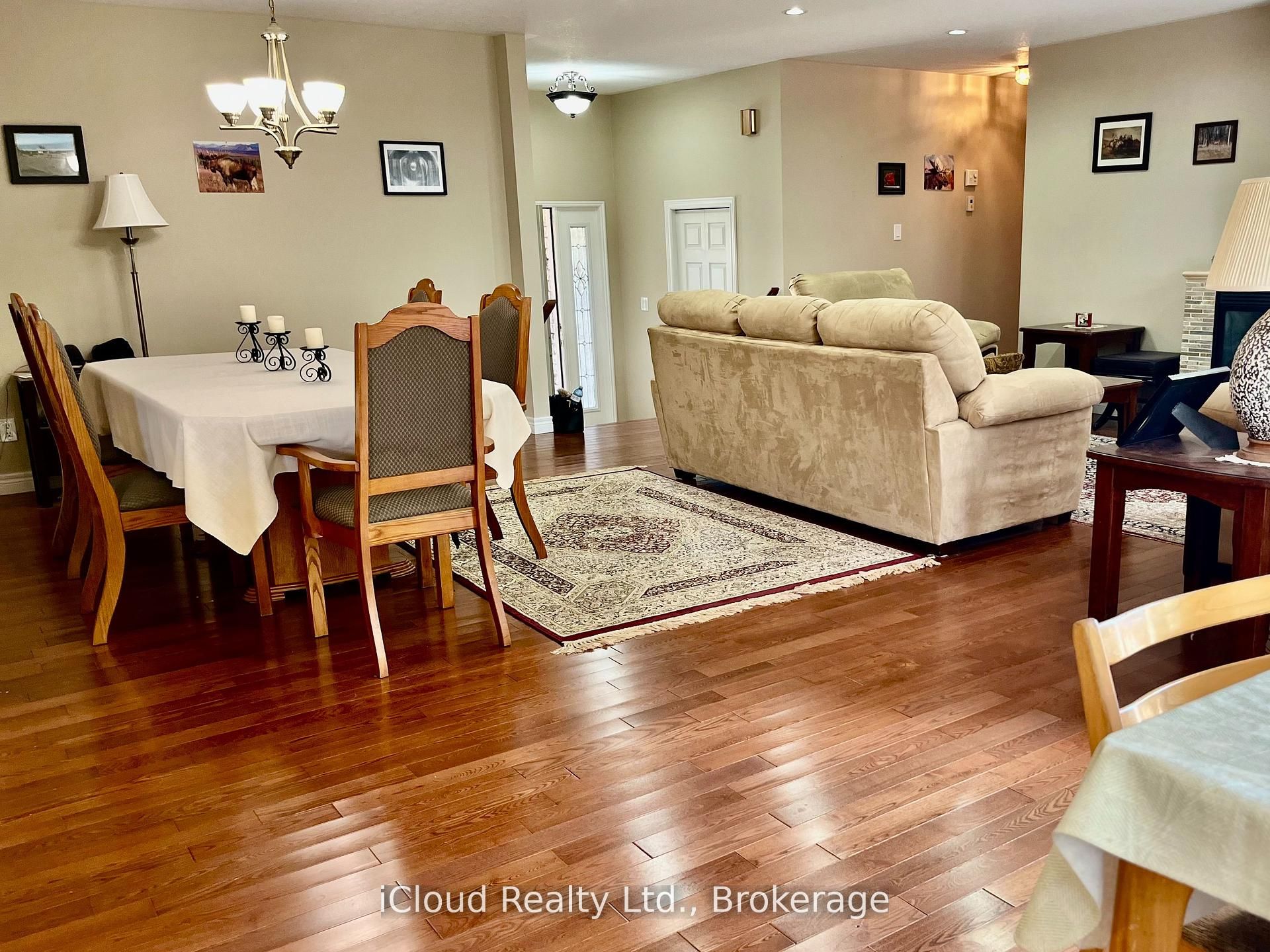 782 Brentwood Drive Property Photo 8
