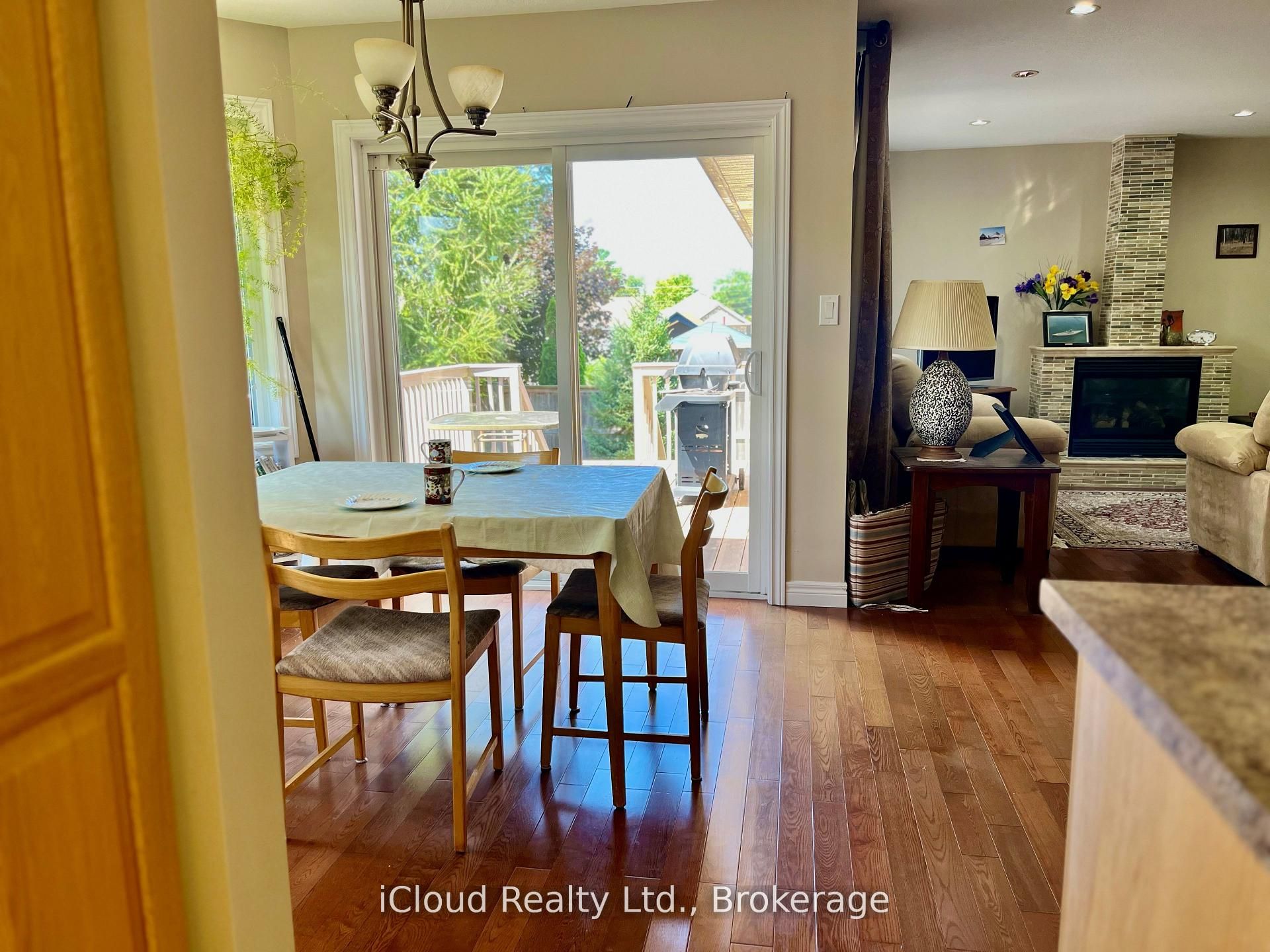 782 Brentwood Drive Property Photo 14