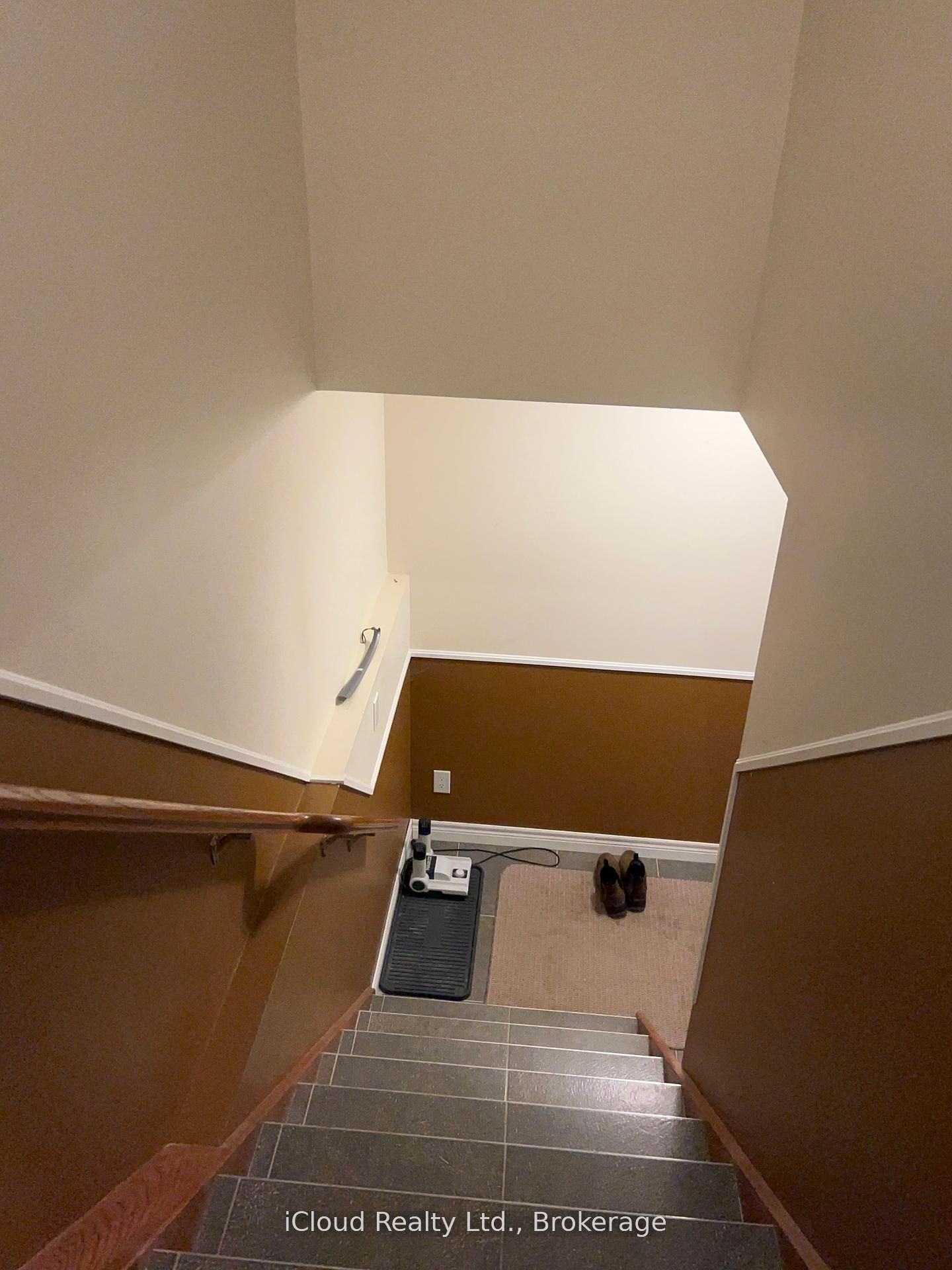 782 Brentwood Drive Property Photo 16