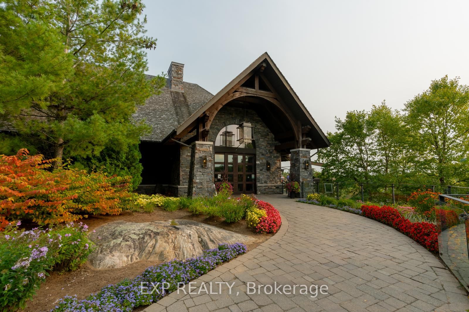 120 Carrick Trail 102 Property Photo 24