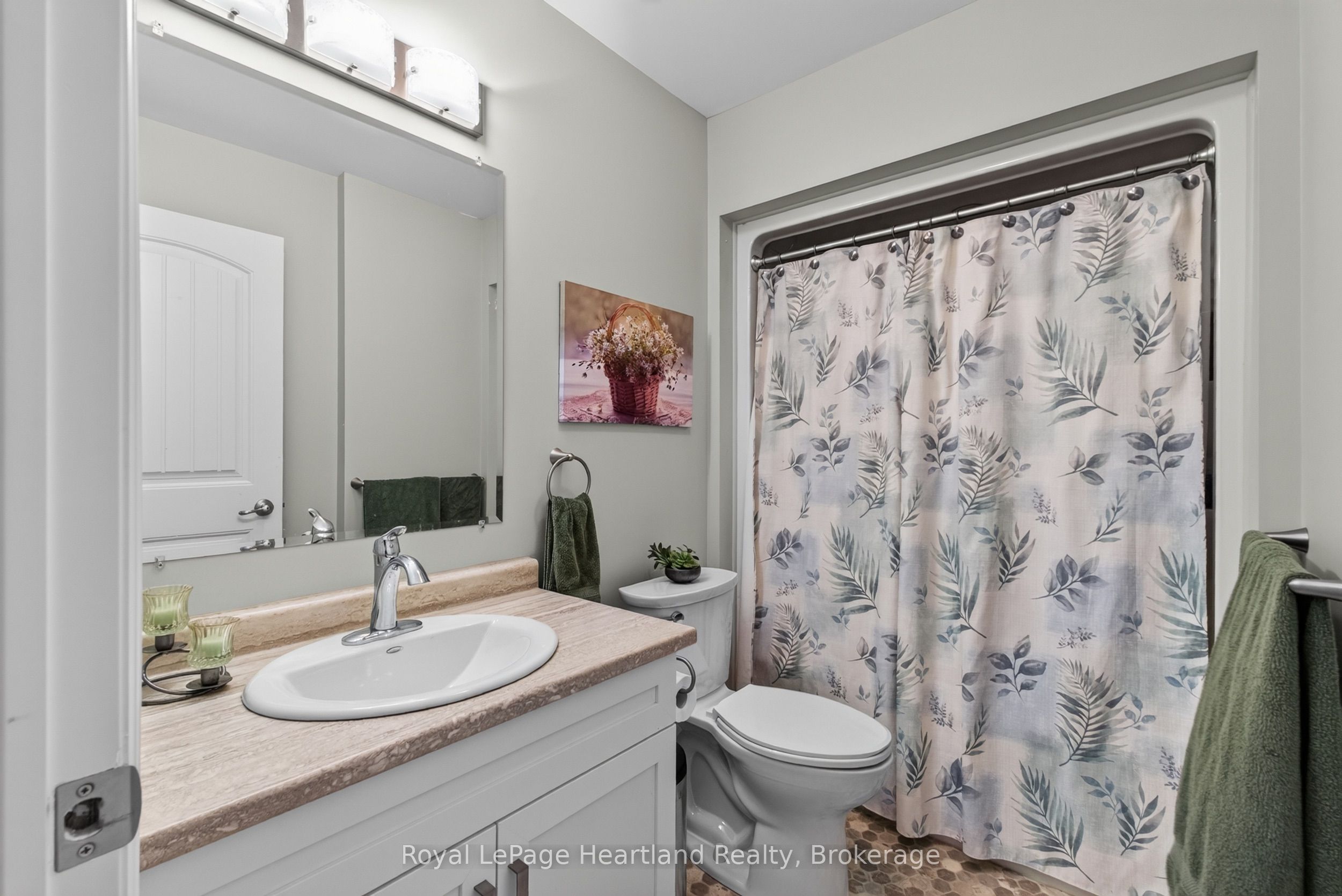 12 Windward Way N Property Photo 15