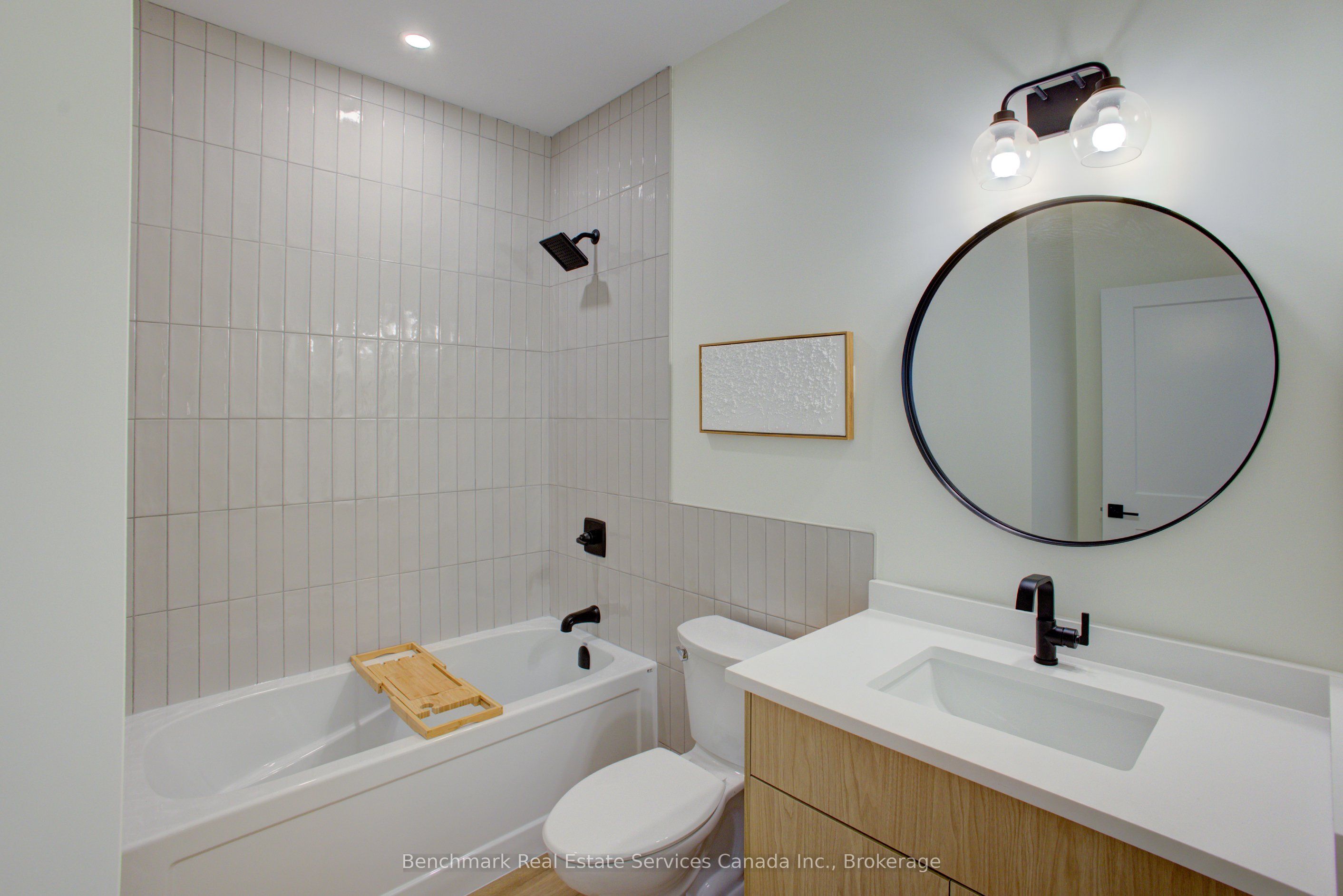 1182 Queen Street 47 Property Photo 4