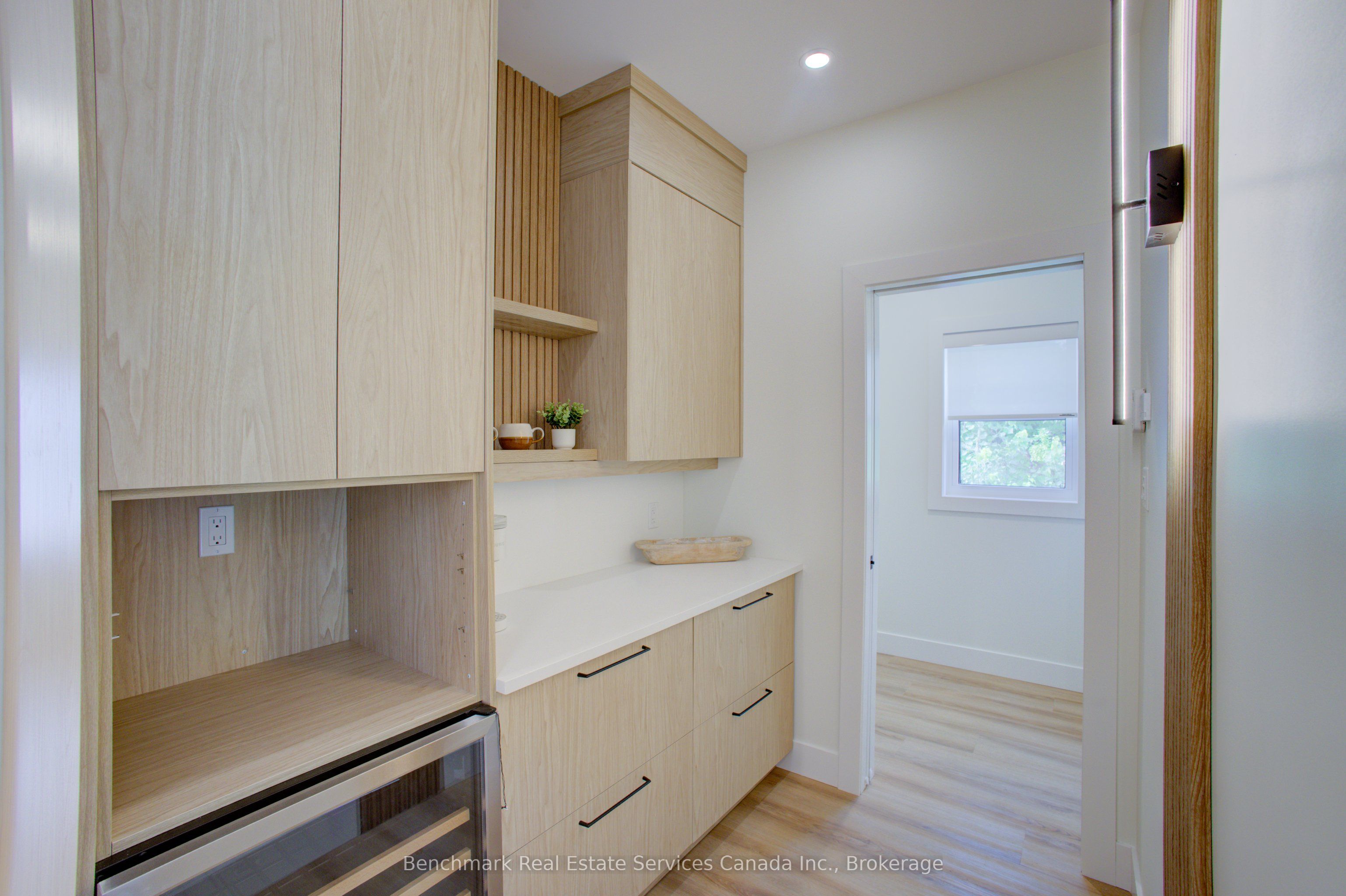 1182 Queen Street 47 Property Photo 10