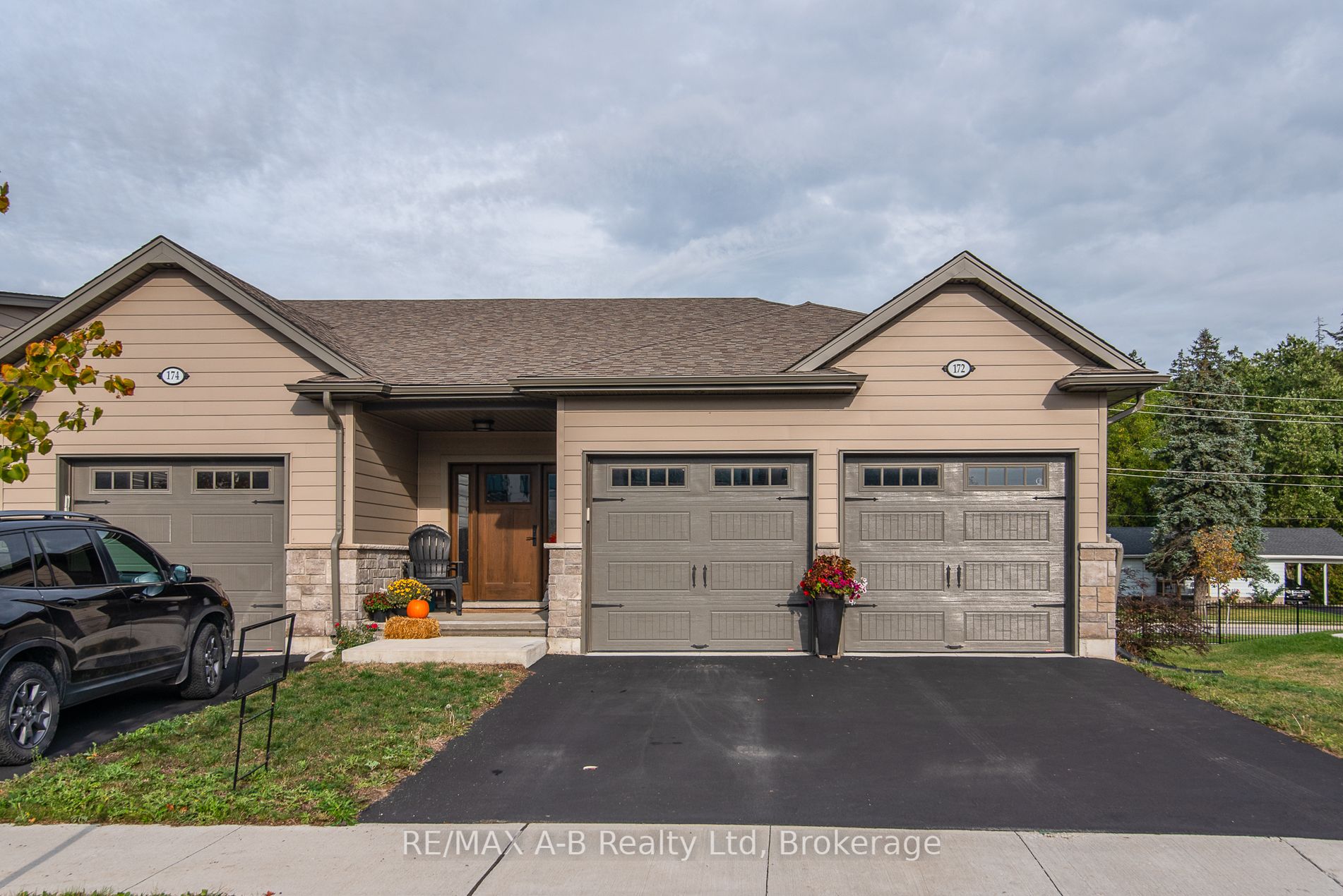 172 Hooper Street Property Photo 1
