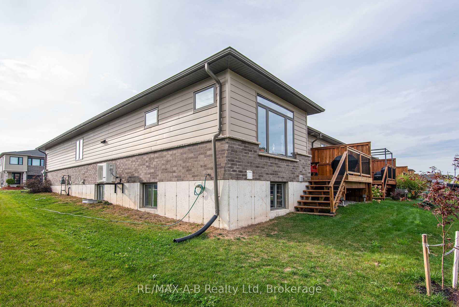 172 Hooper Street Property Photo 1