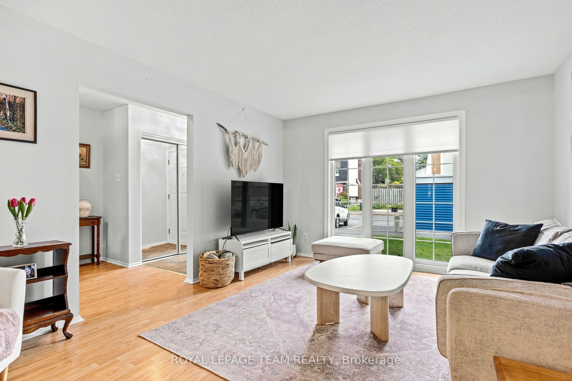 455 Kintyre Private 9 Property Photo 4