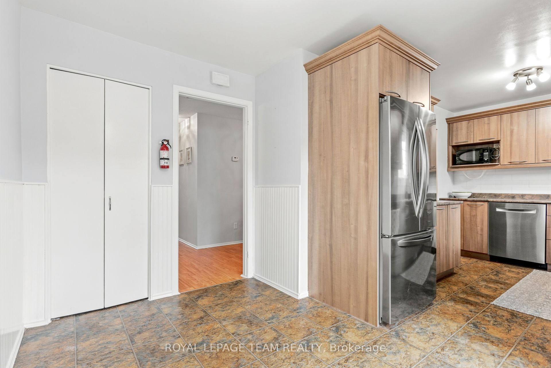 455 Kintyre Private 9 Property Photo 12