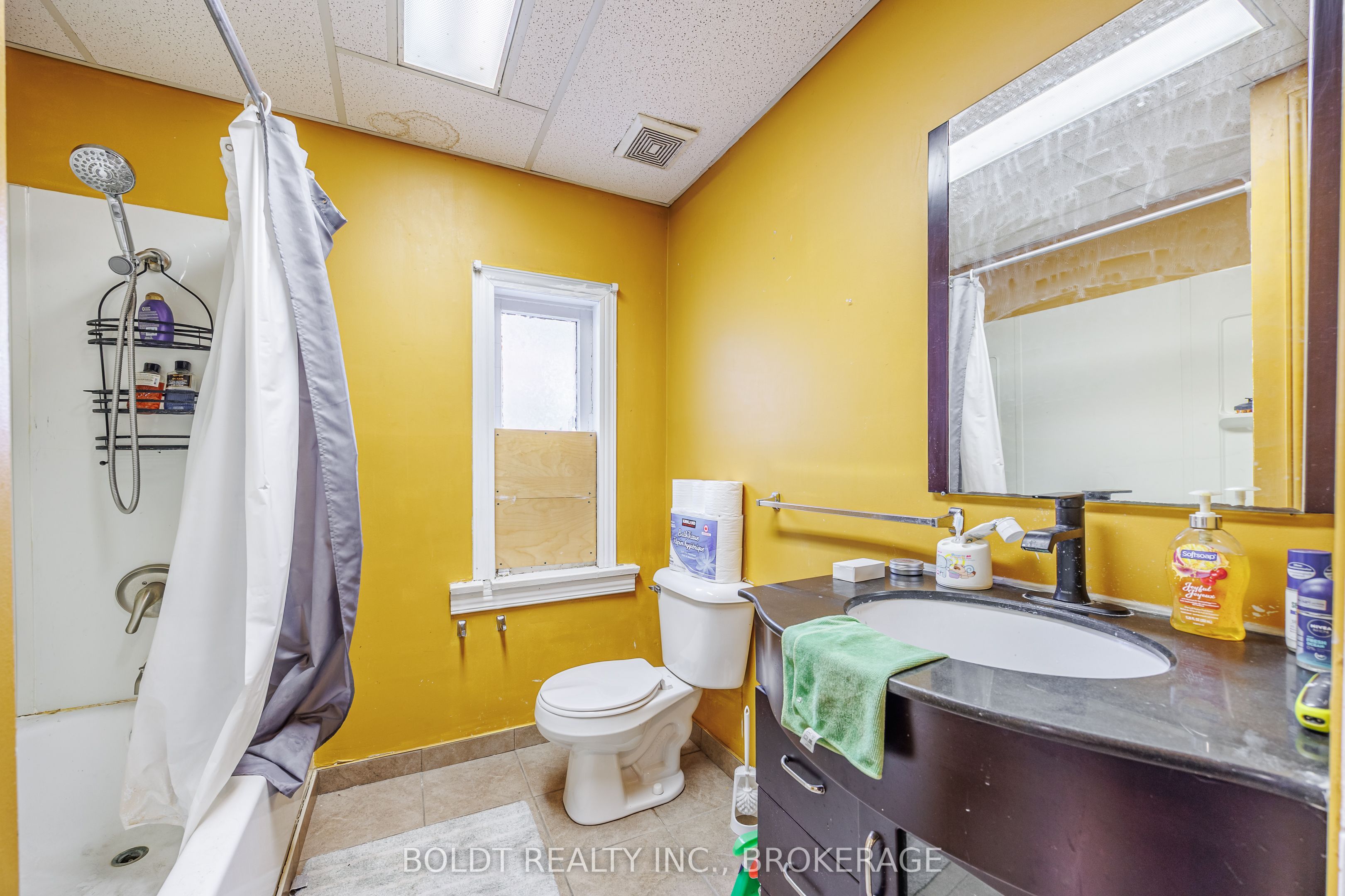 132 Welland Avenue Property Photo 6