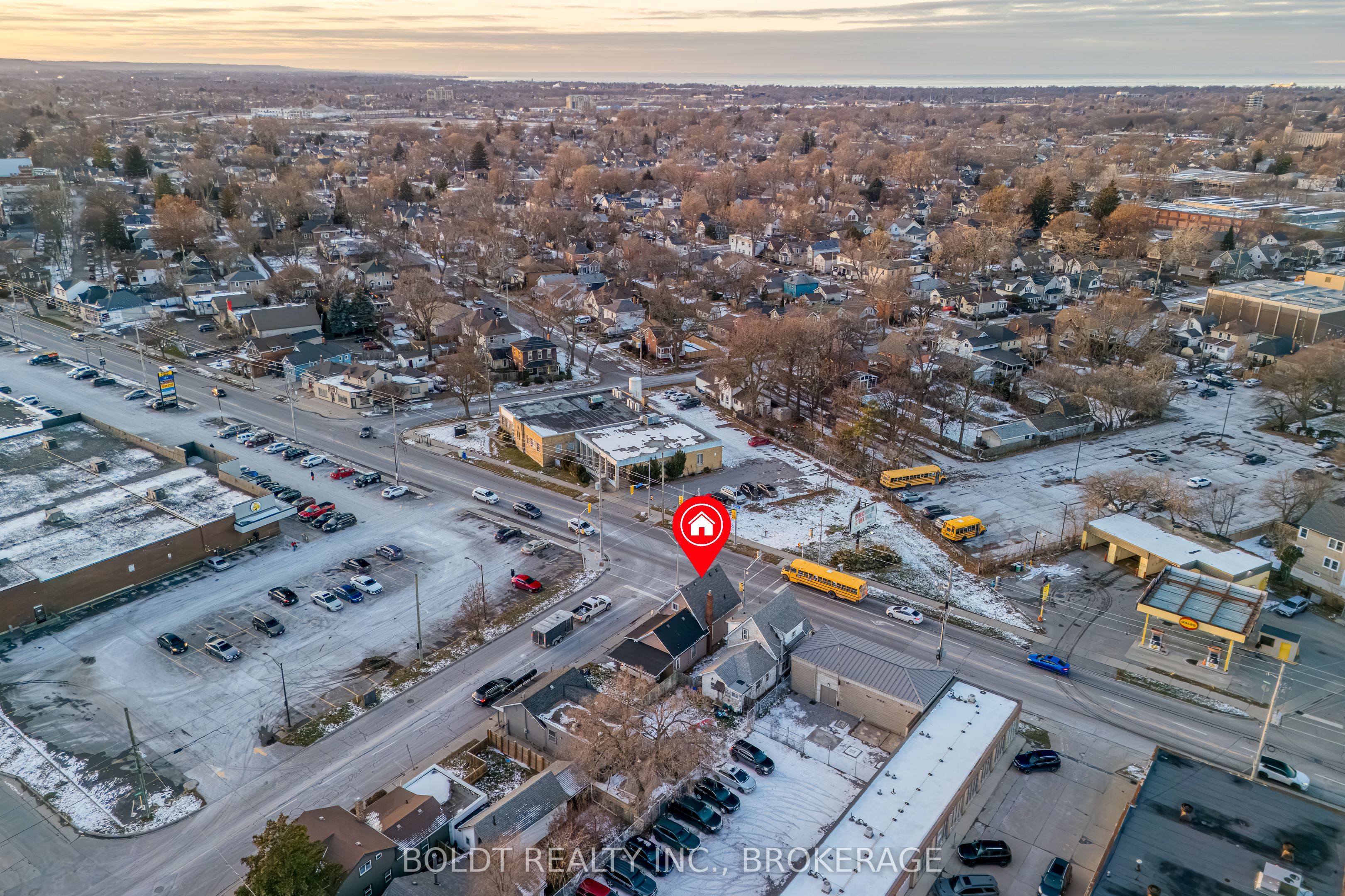 132 Welland Avenue Property Photo 21