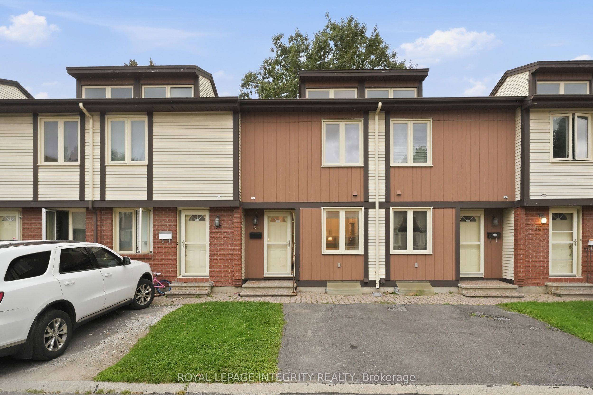 811 Connaught Avenue 54