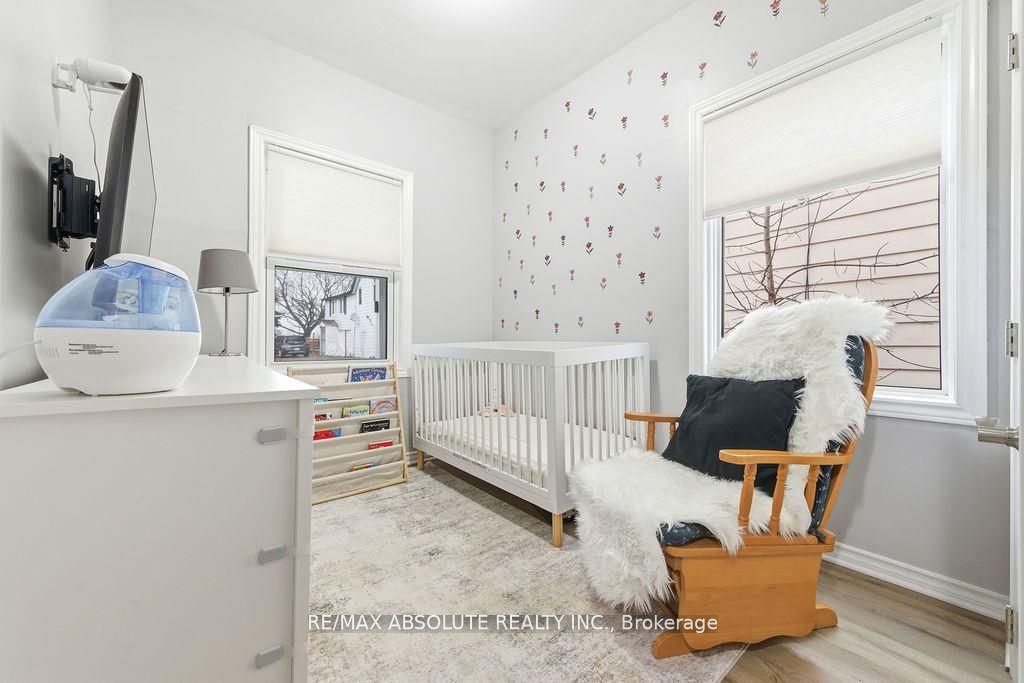 132 Edward Street S Property Photo 15