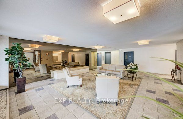 65 Westmount Road N 412 Property Photo 4