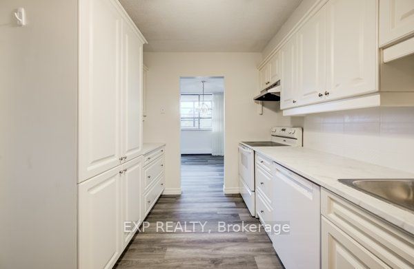65 Westmount Road N 412 Property Photo 11