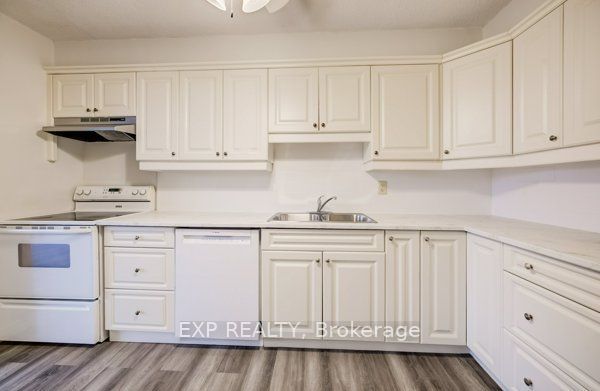 65 Westmount Road N 412 Property Photo 12