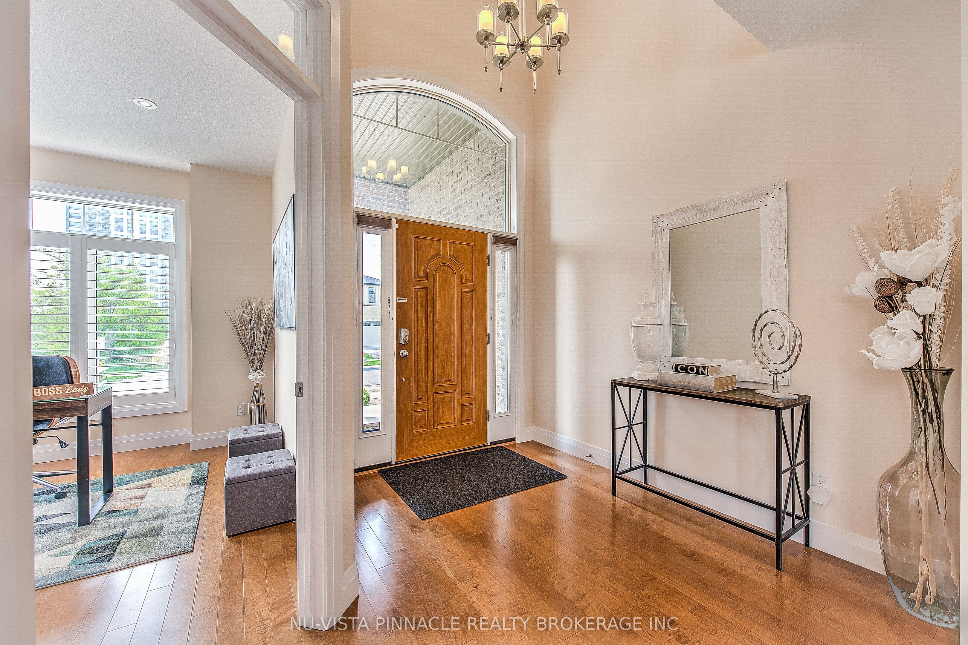 738 Hickoryridge Common Property Photo 7