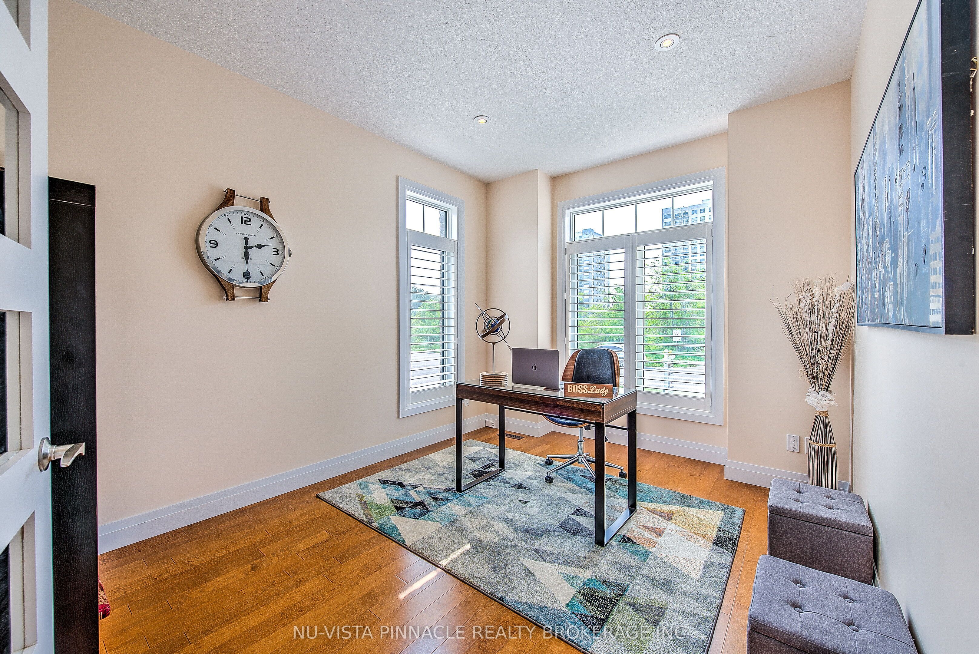 738 Hickoryridge Common Property Photo 8