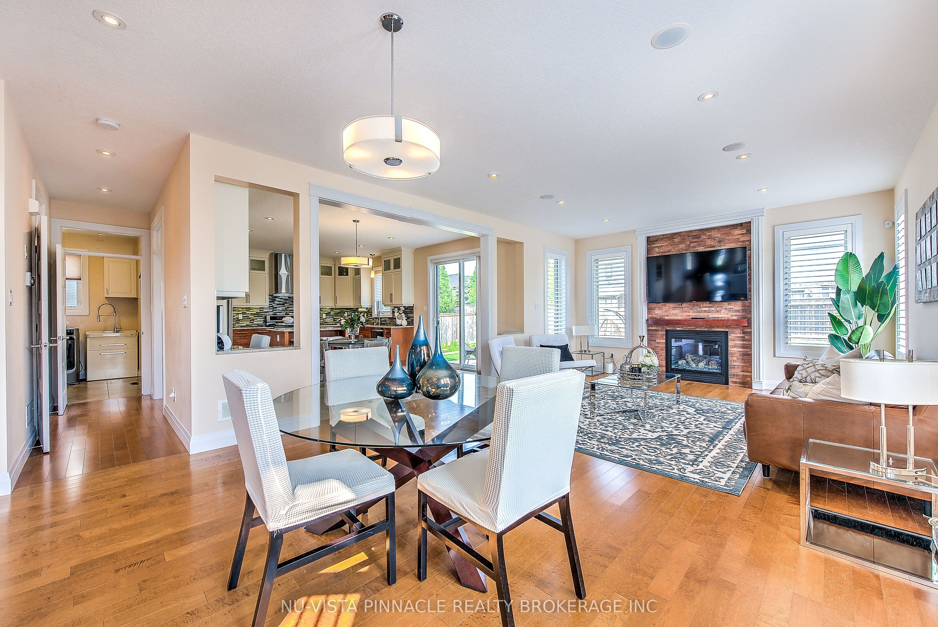 738 Hickoryridge Common Property Photo 12