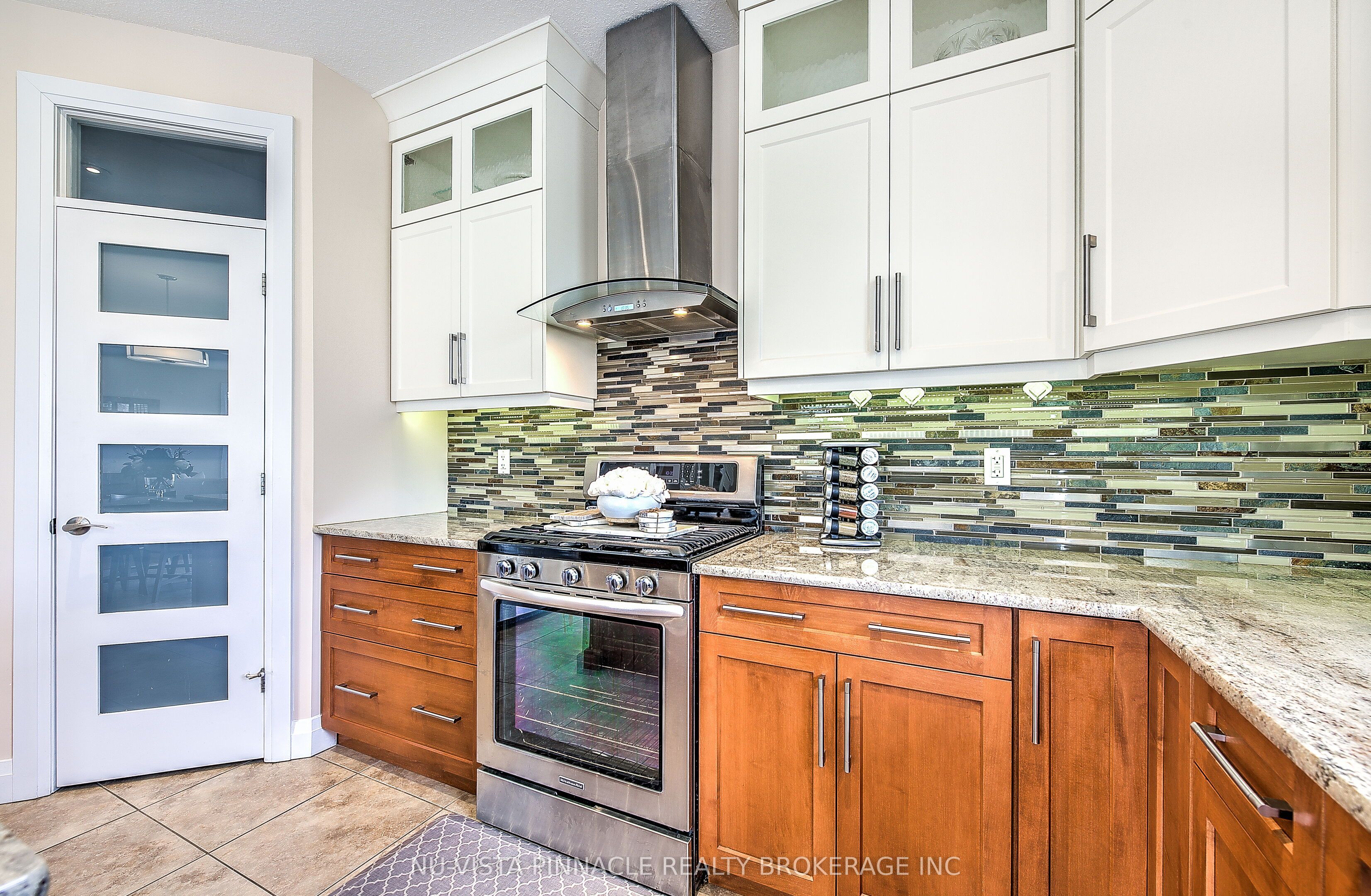 738 Hickoryridge Common Property Photo 20