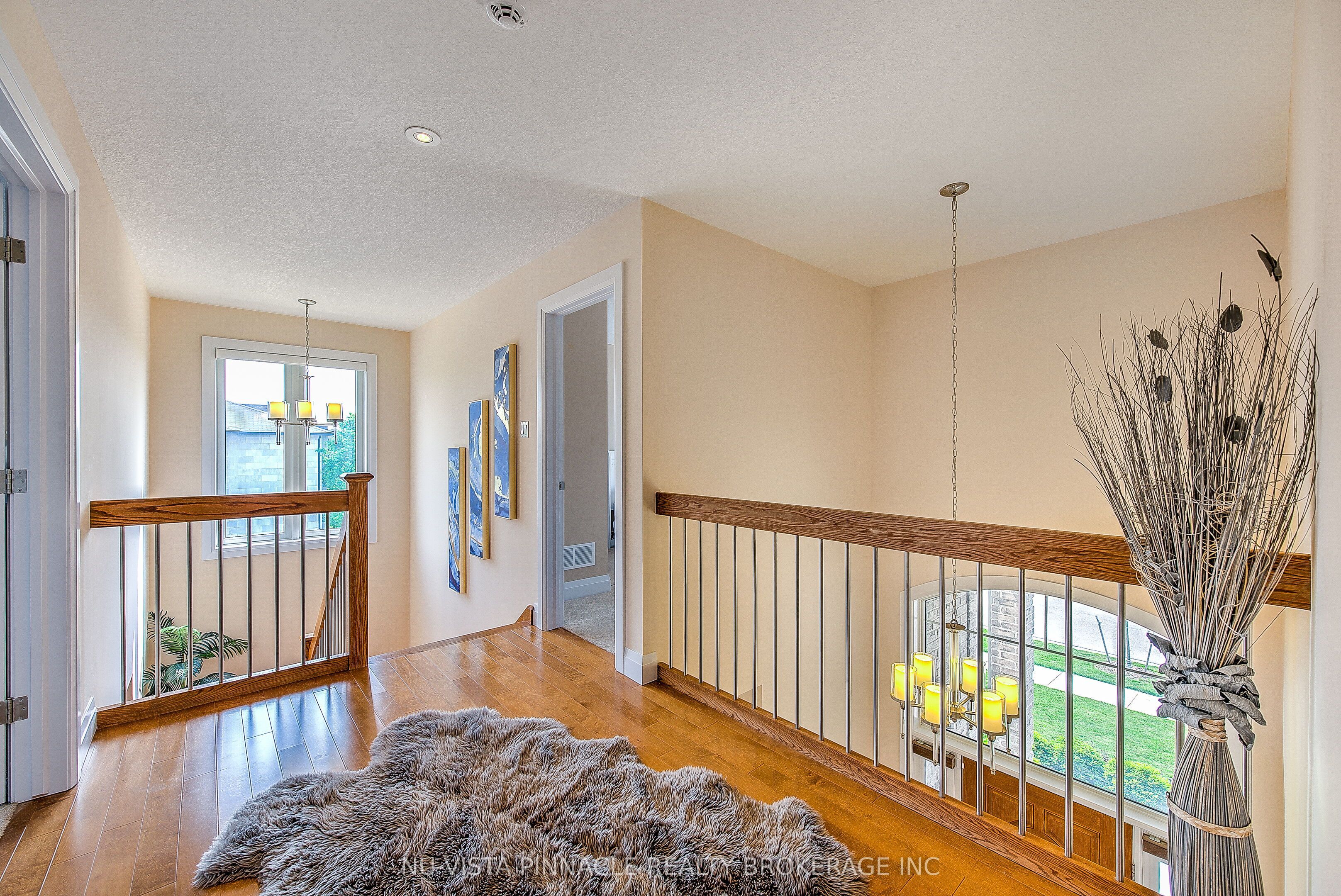 738 Hickoryridge Common Property Photo 25