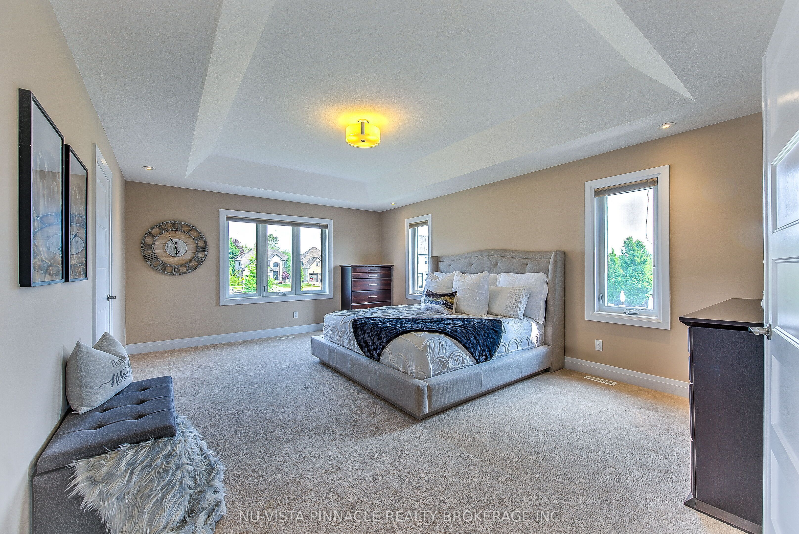 738 Hickoryridge Common Property Photo 26