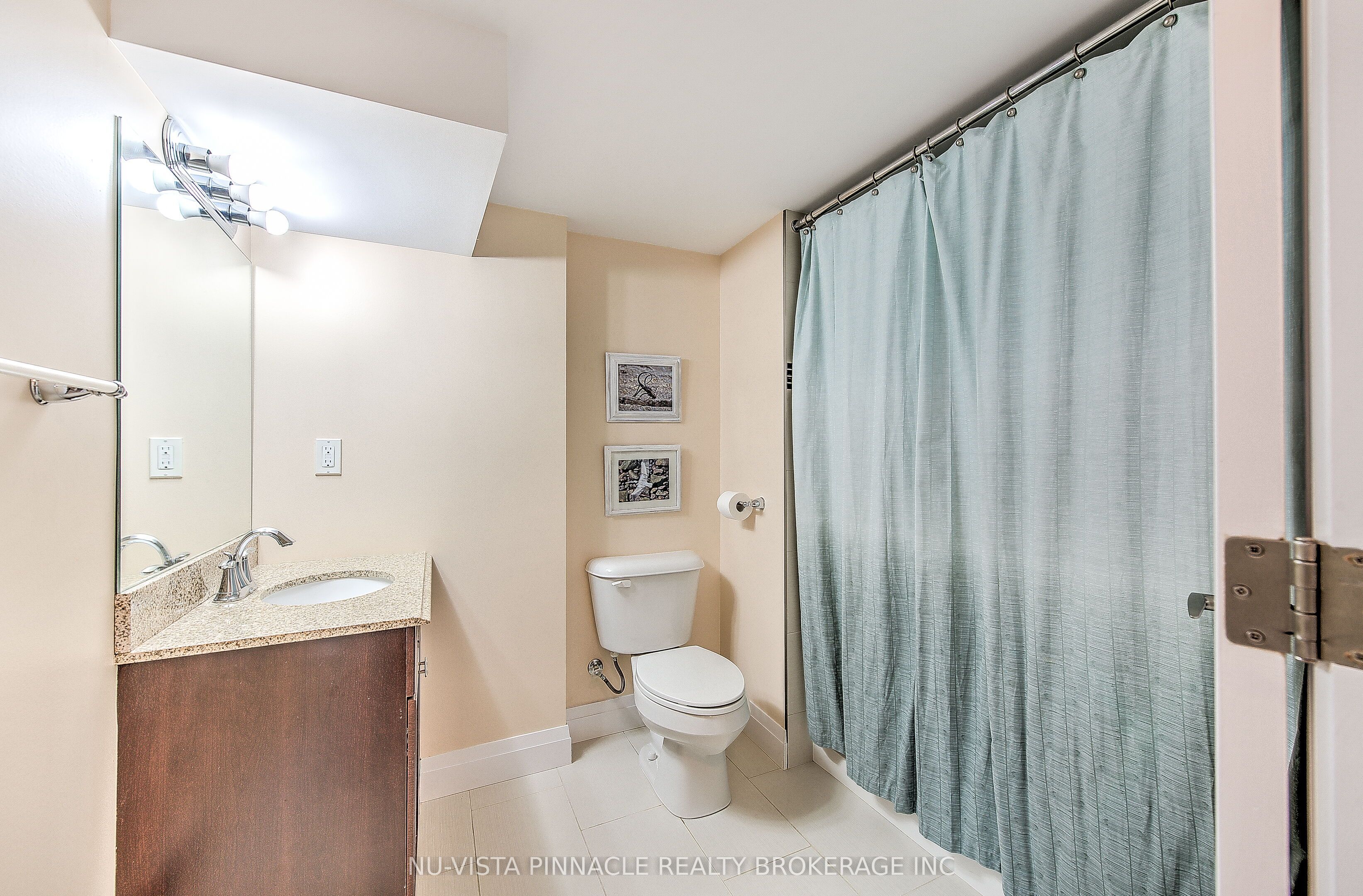 738 Hickoryridge Common Property Photo 42