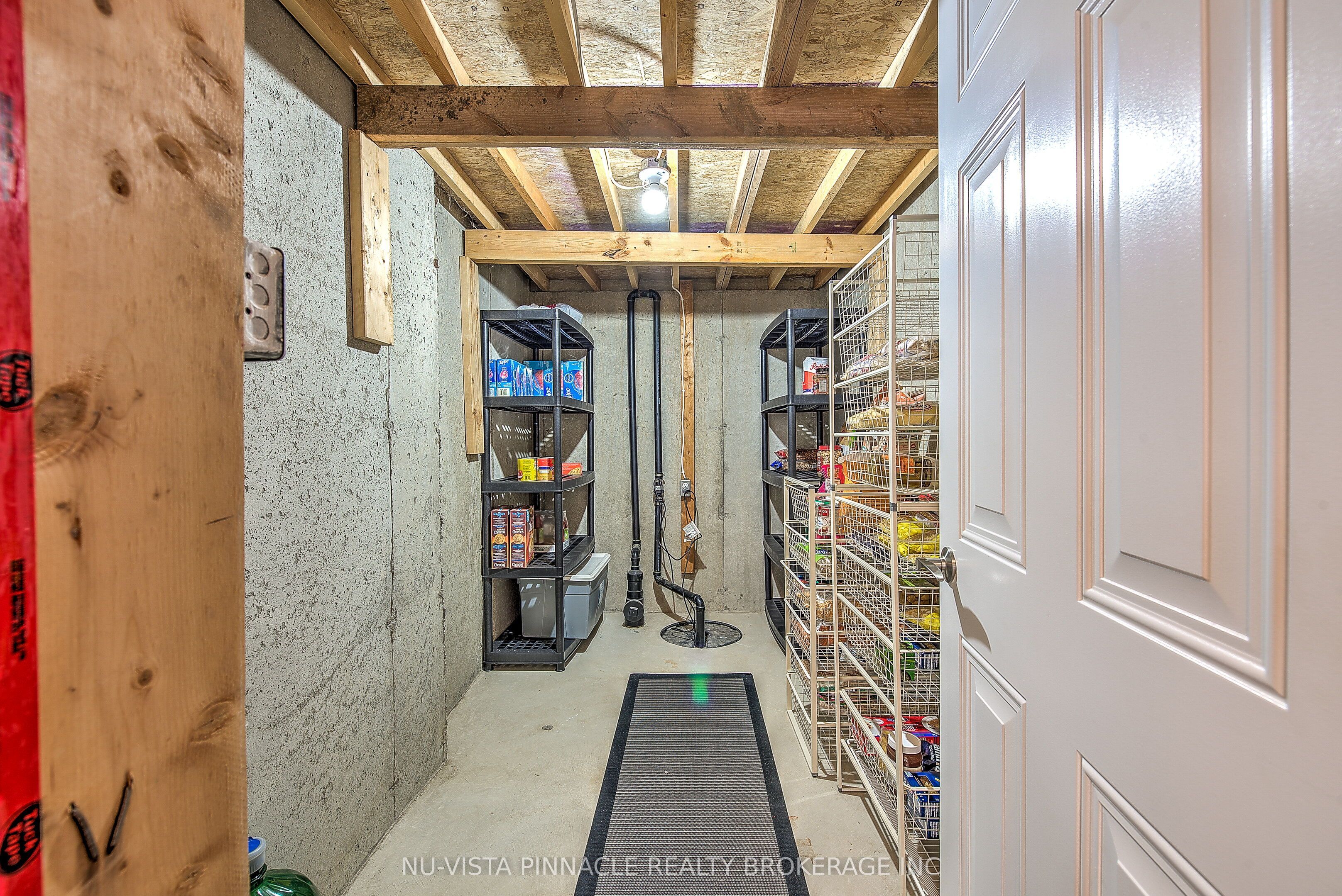 738 Hickoryridge Common Property Photo 43