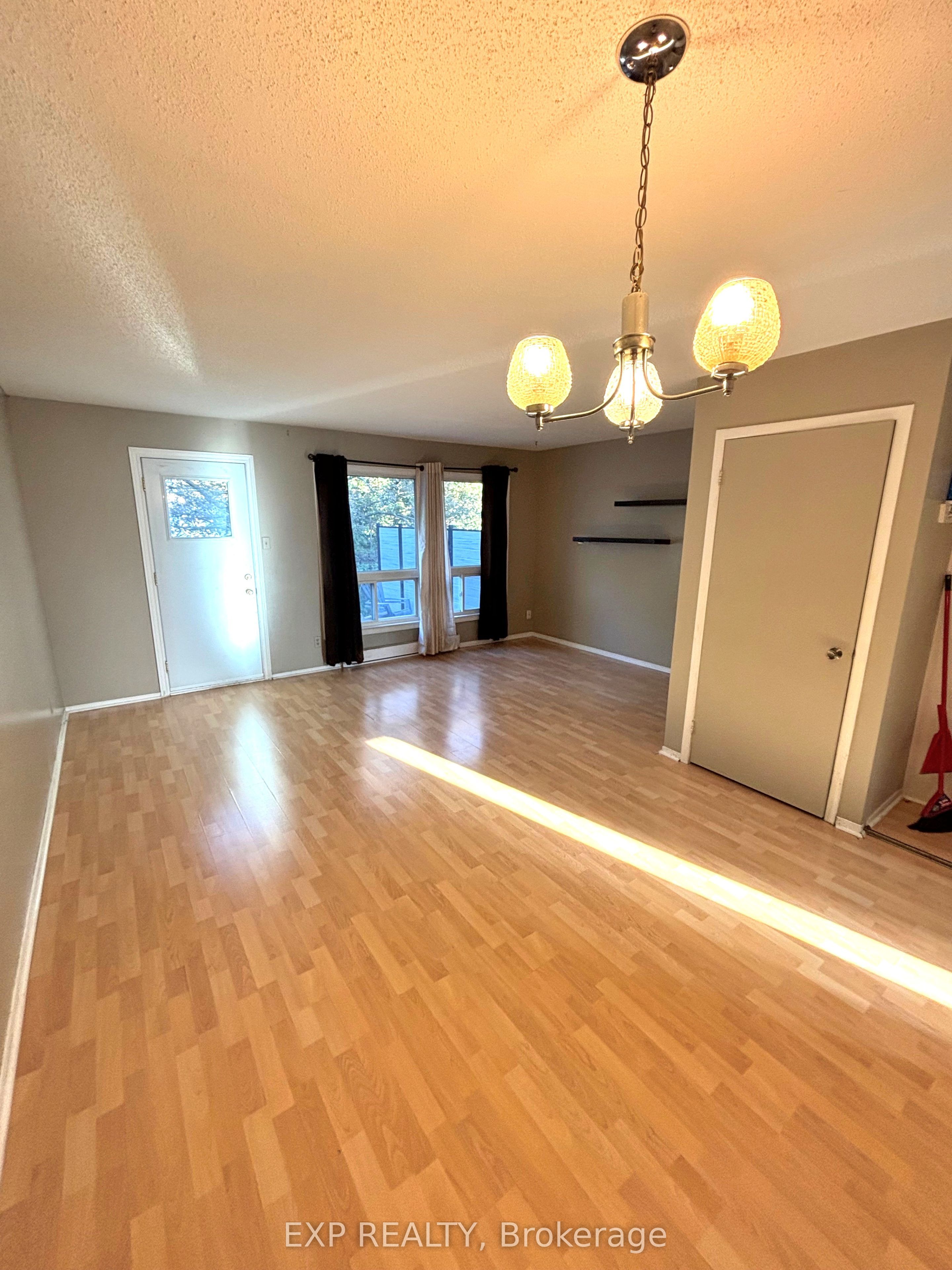 41 Pixley Private 10 Property Photo 4
