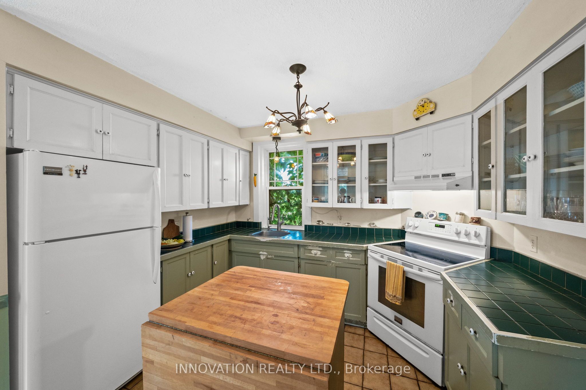 3133 Woodkilton Road Property Photo 10