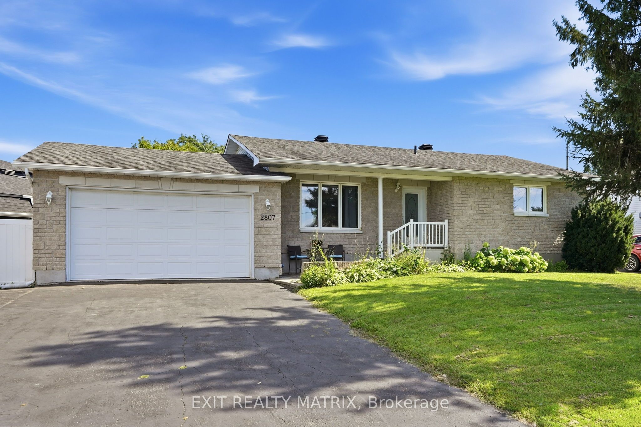 2807 Leonard Street Property Photo 1